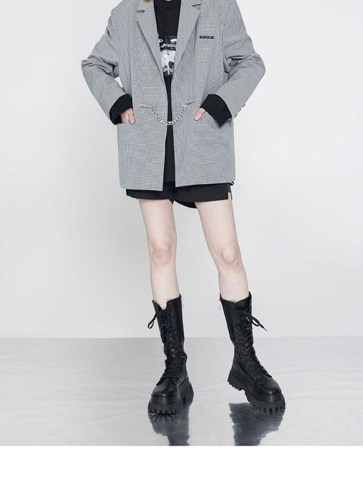 ANYQUESTION Black And White Check Boxy Silhouette Silver Chain Embellished Women&