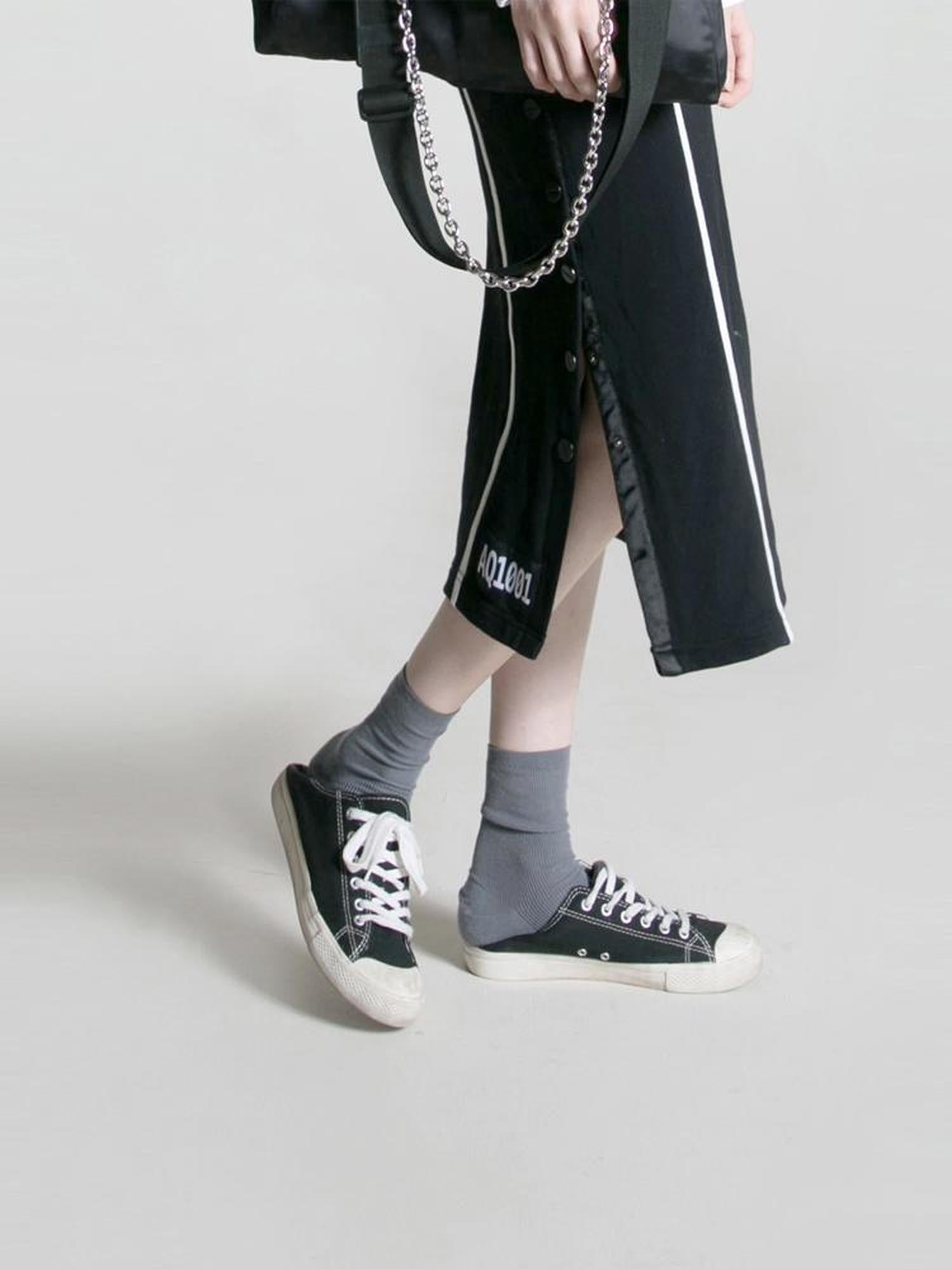 ANYQUESTION Black Contrast Stitch Panel Striped Side Snap Tie Women&