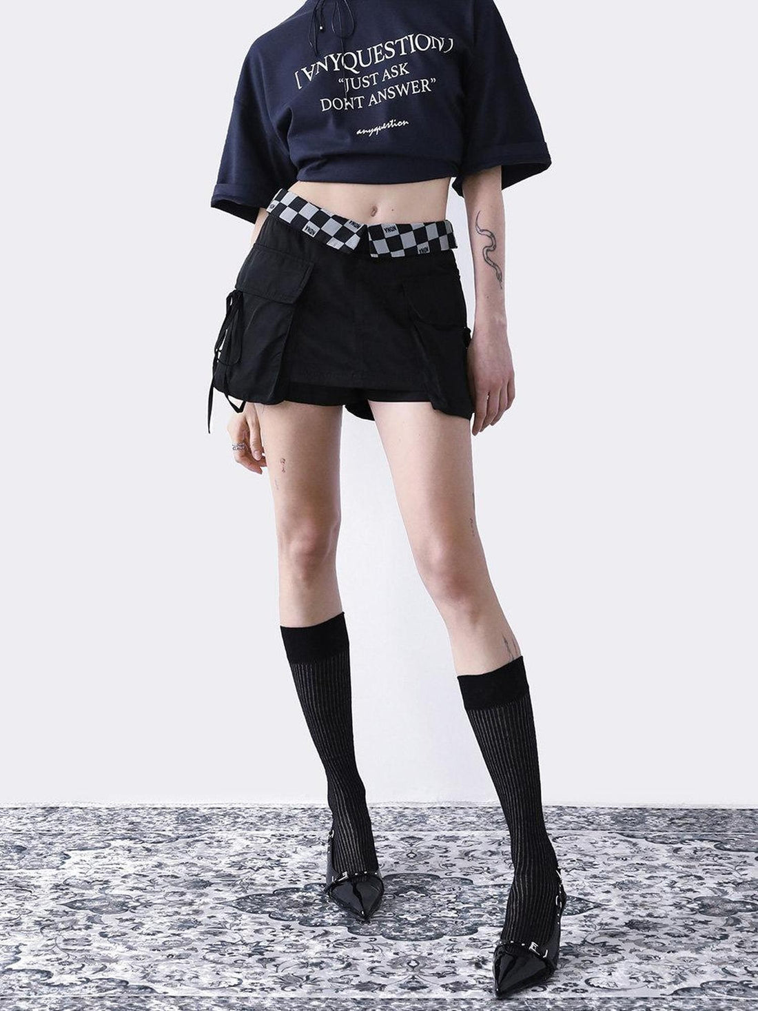 ANYQUESTION Black Grey Checkerboard Foldover Waist Patch Pocket Women&