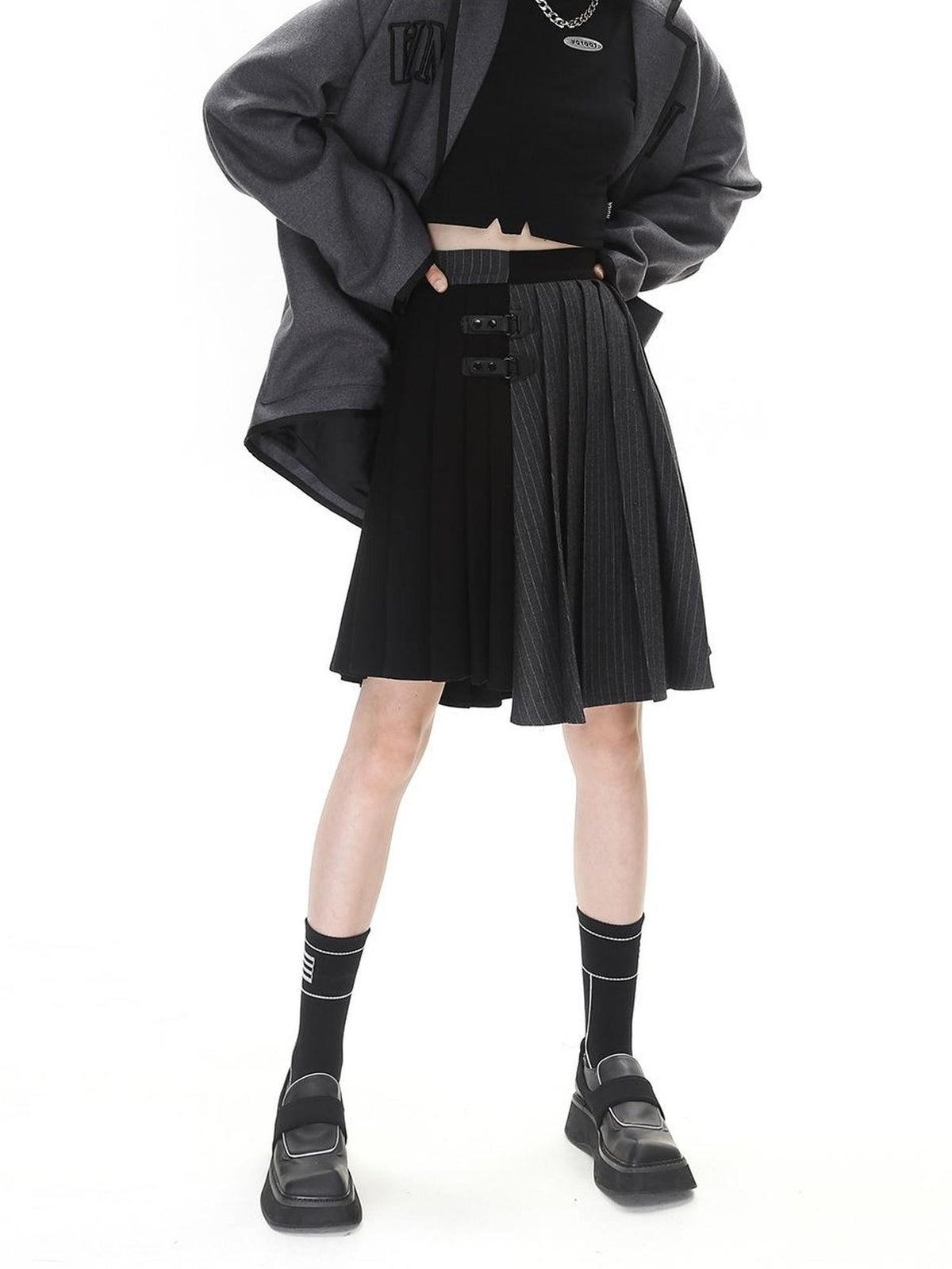 ANYQUESTION Black Grey Colorblock Asymmetric Pleated Women&