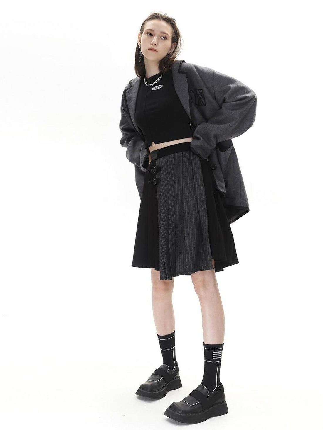 ANYQUESTION Black Grey Colorblock Asymmetric Pleated Women&