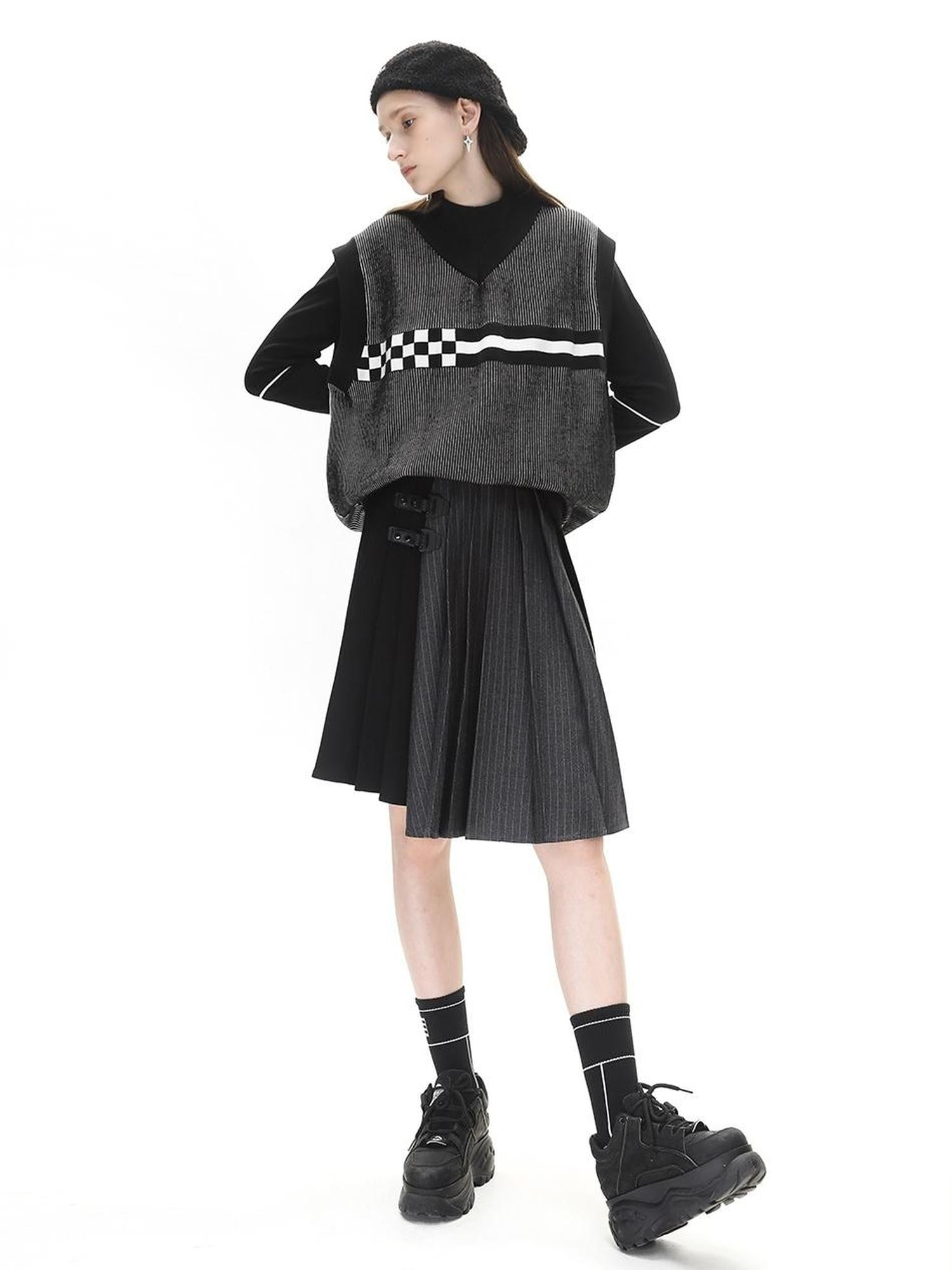 ANYQUESTION Black Grey Colorblock Asymmetric Pleated Women&