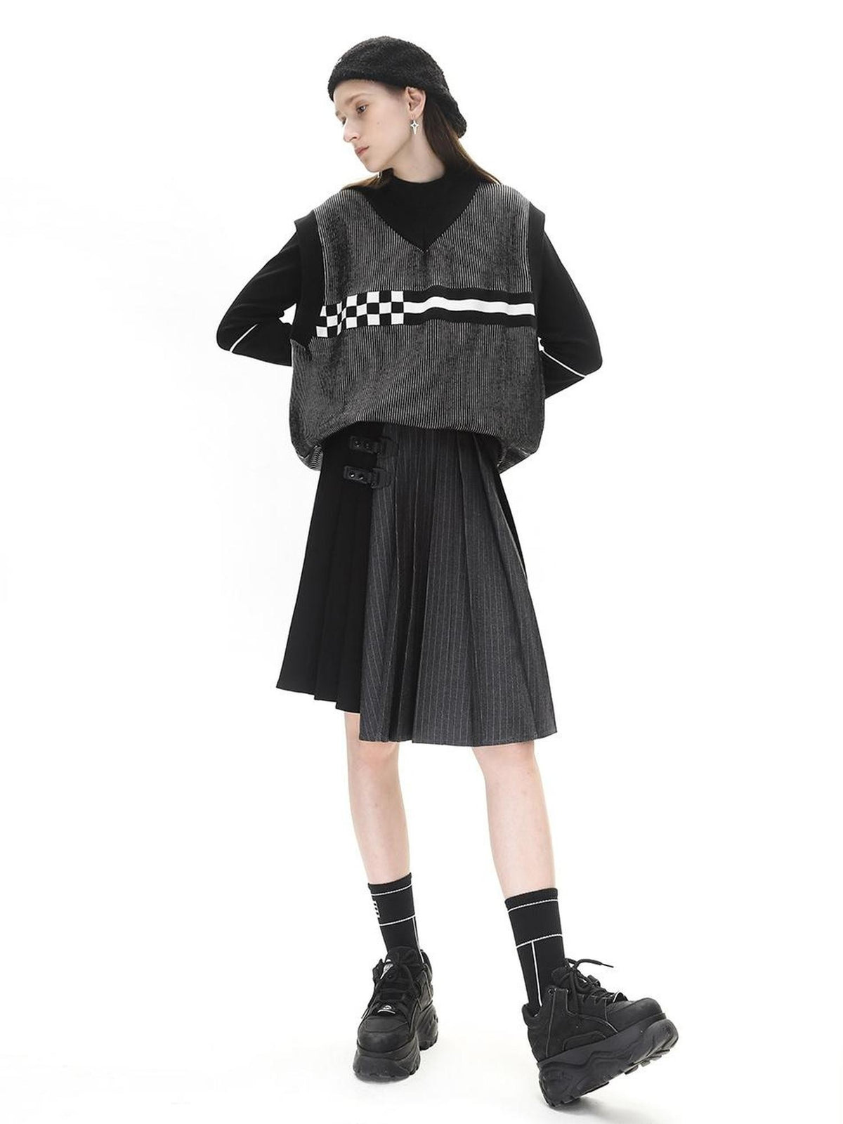 ANYQUESTION Black Grey Colorblock Asymmetric Pleated Women&
