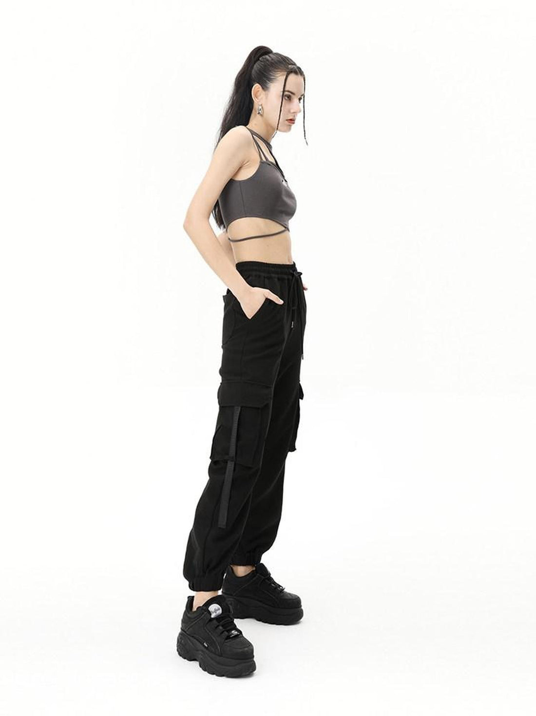 ANYQUESTION Black Grey Deconstructed Panel Round Neck Thin Strap Fitted Women&