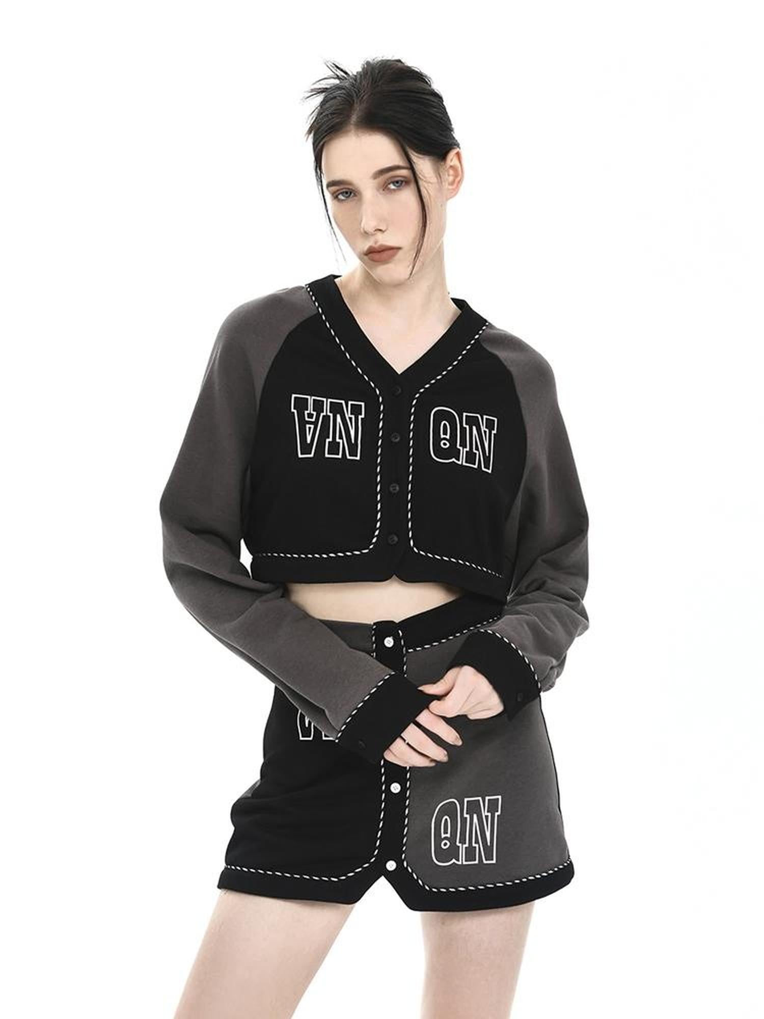 ANYQUESTION Black Grey Print V-neck Button Long Sleeve Women&