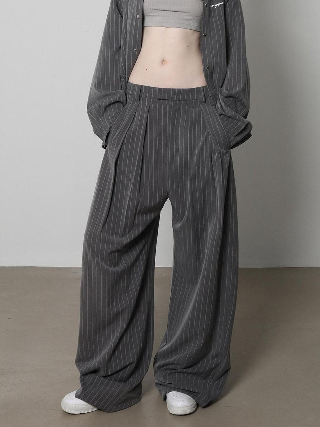 ANYQUESTION Black Grey Striped Lightweight Casual Women&