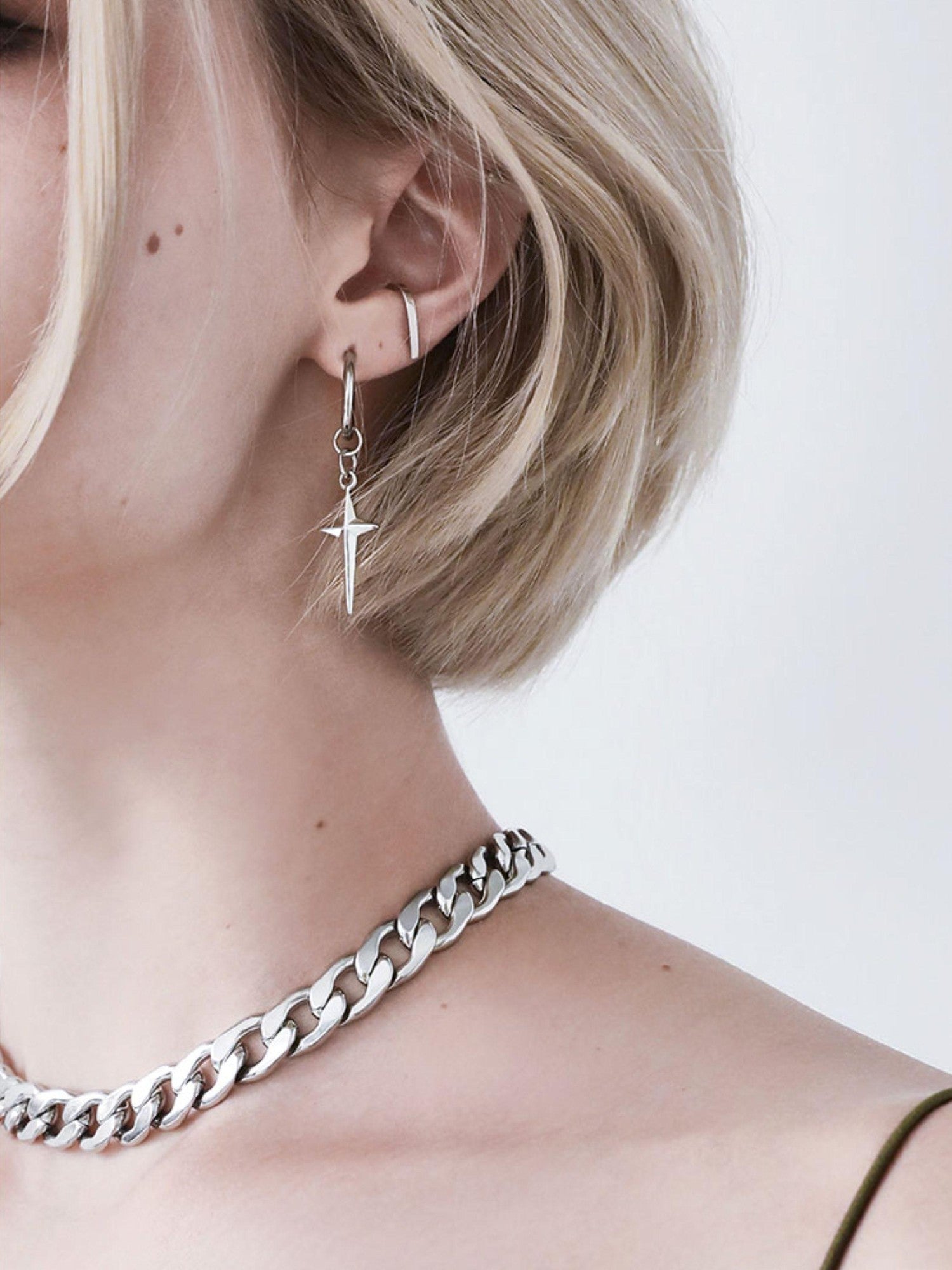 ANYQUESTION Black Silver Chain Hoop Link Women&