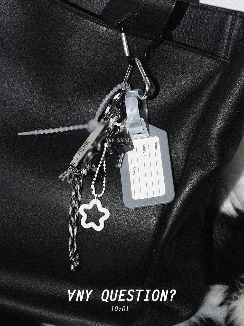 ANYQUESTION_Black_White_Gray_Original_Pant_Clip_Bag_Charm_Women&