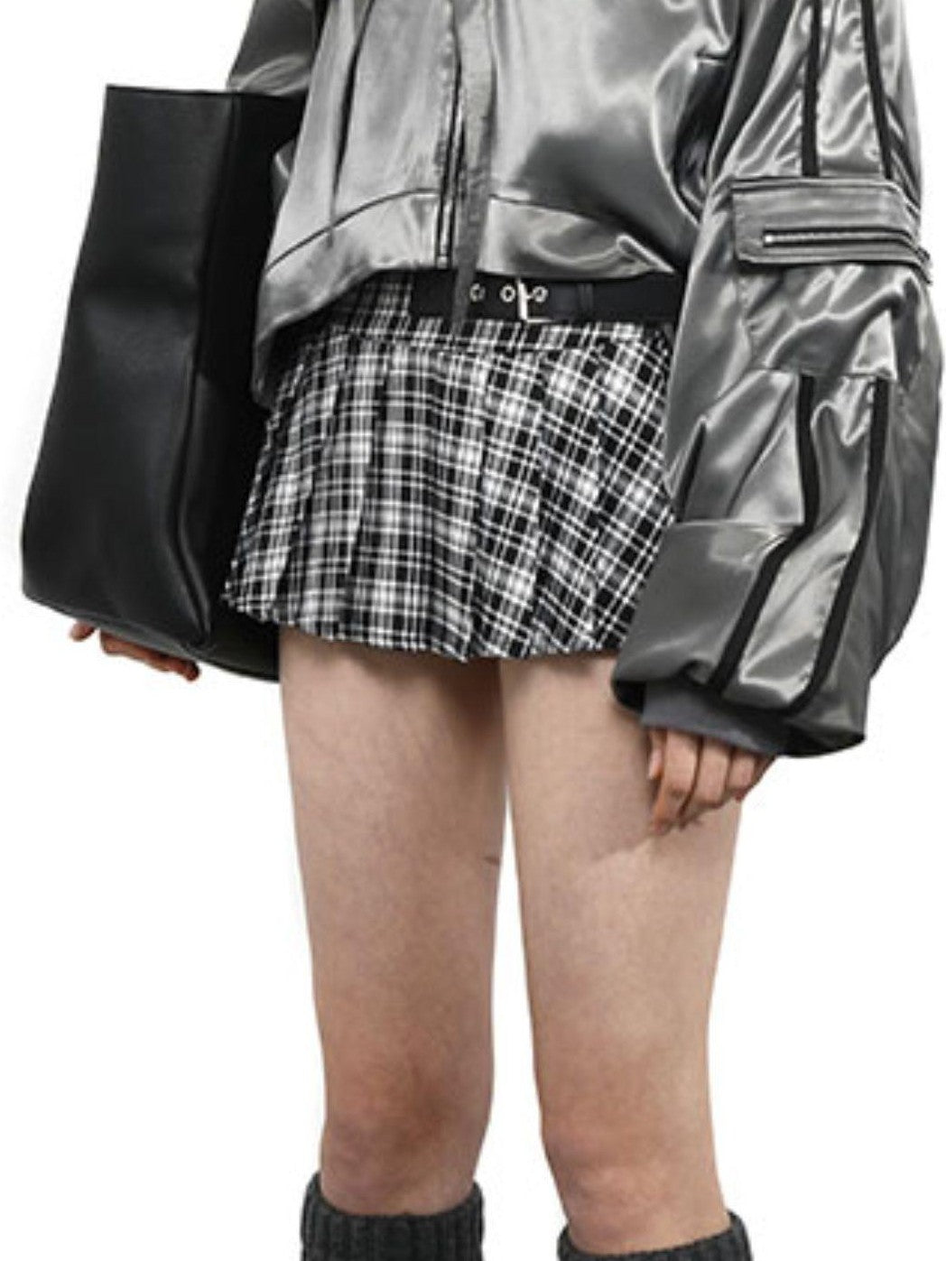 ANYQUESTION Black White Leather Buckle Low Waist Plaid Pleated Women&