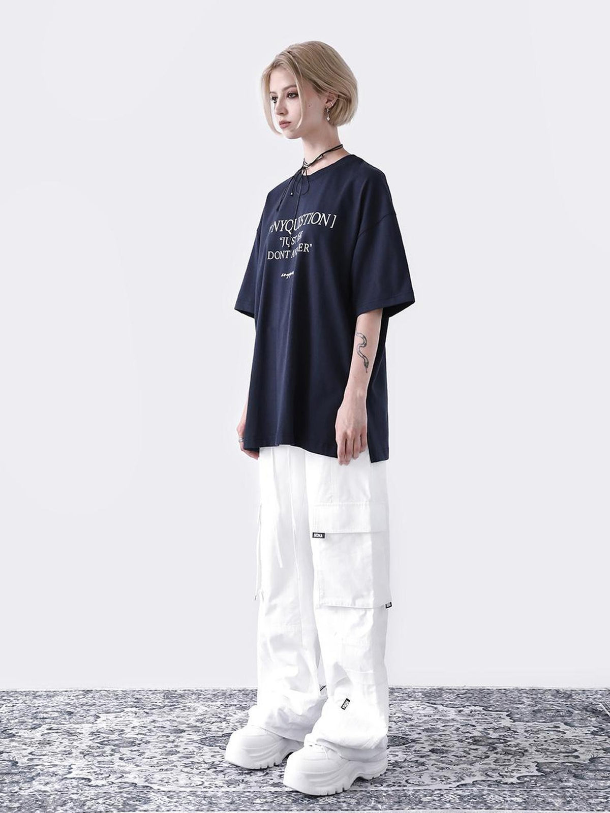 ANYQUESTION Deep Blue Letter Print Drop Shoulder Crewneck Women&