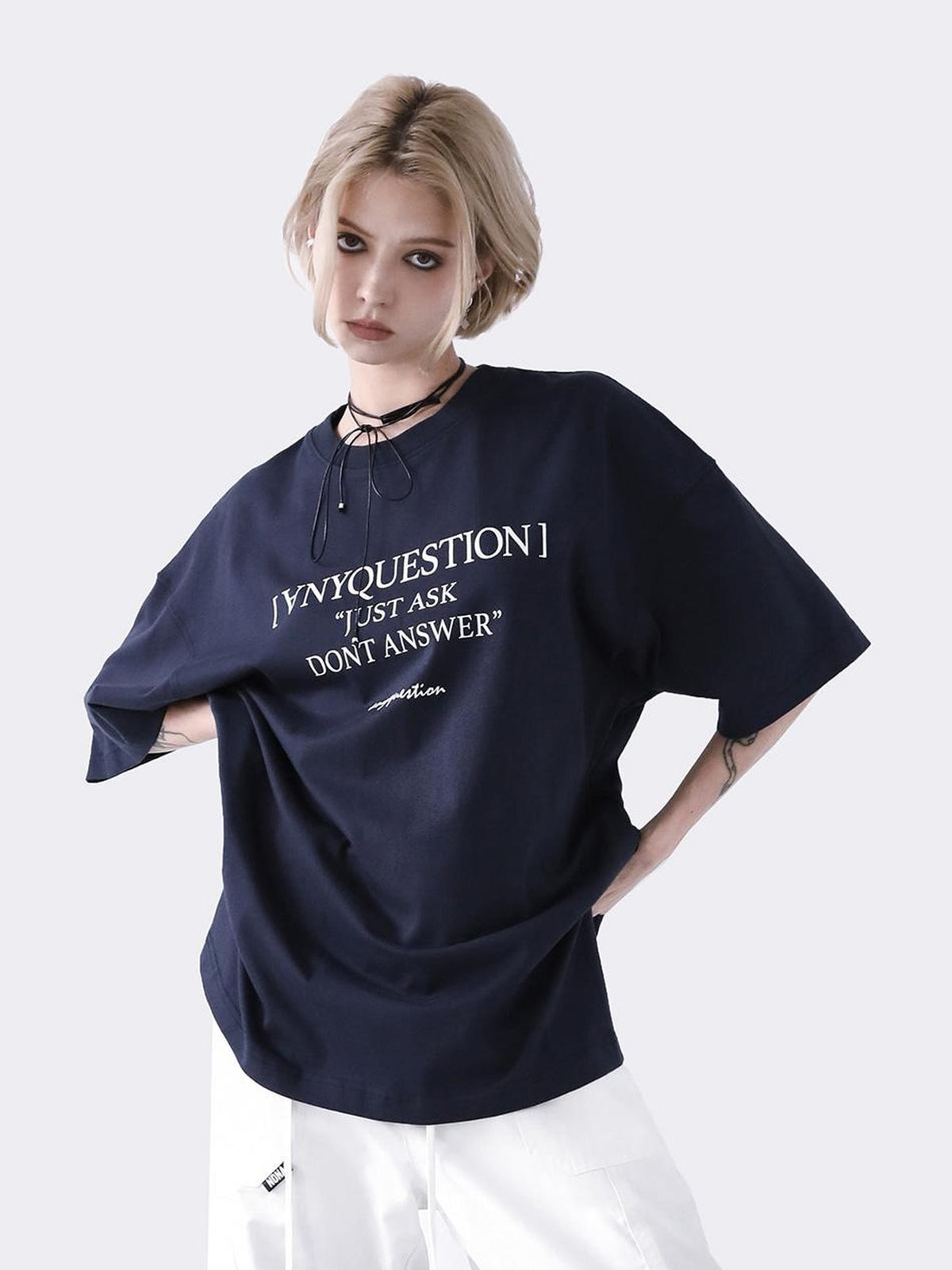 ANYQUESTION Deep Blue Letter Print Drop Shoulder Crewneck Women&