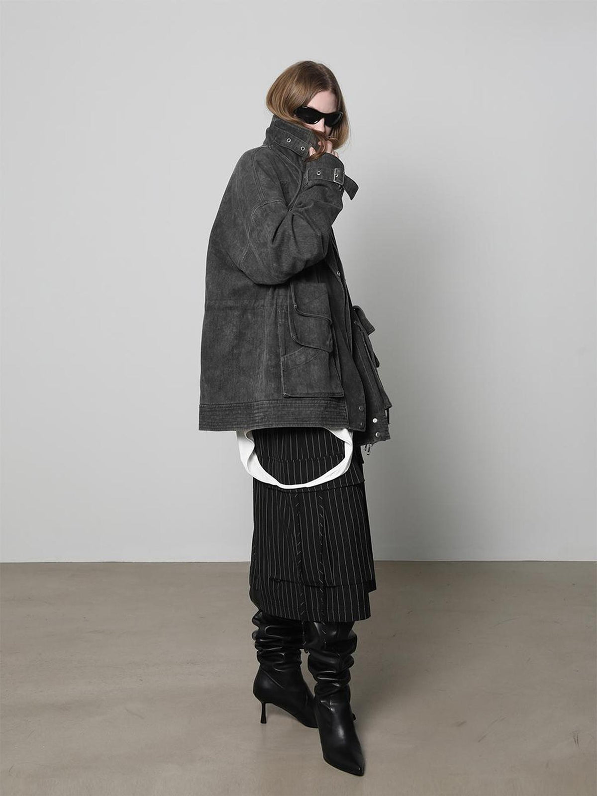 ANYQUESTION Distressed Deconstructed Stand Collar Long Sleeve Cotton Women&