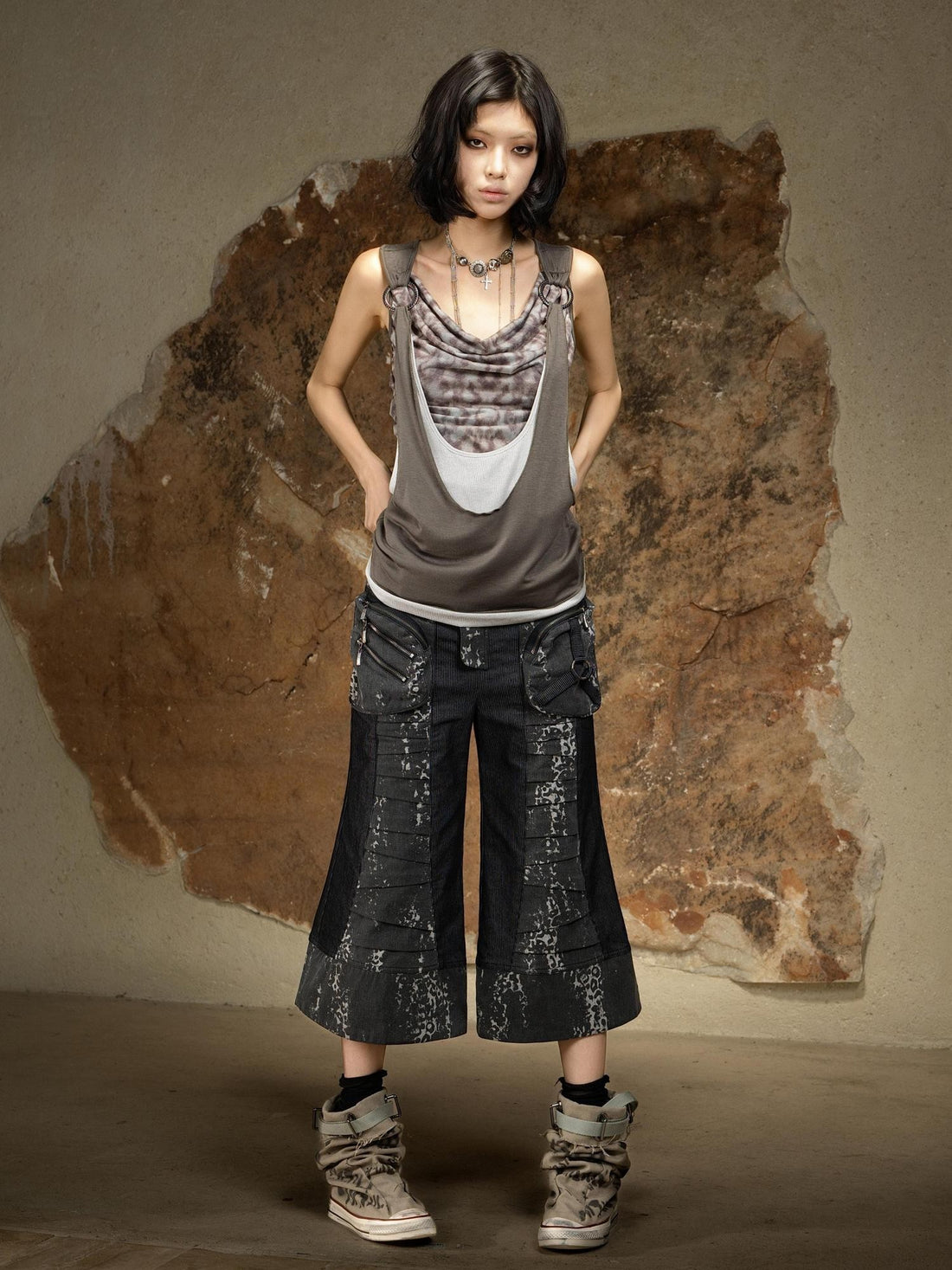 ARIADNAw Dark Punk Printed Pockets Button Low Waist Micro Flare Women&