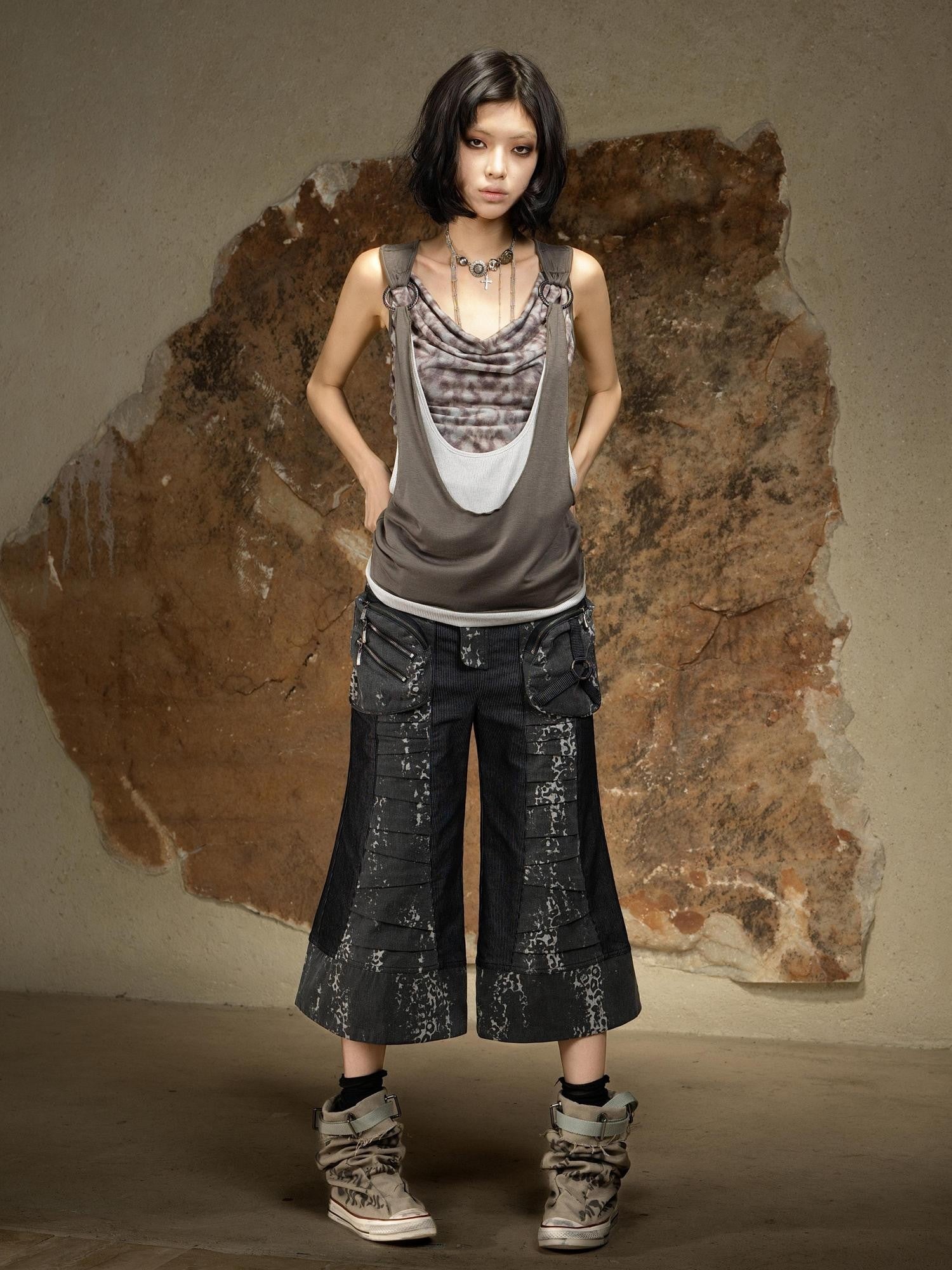 ARIADNAw Dark Punk Printed Pockets Button Low Waist Micro Flare Women&