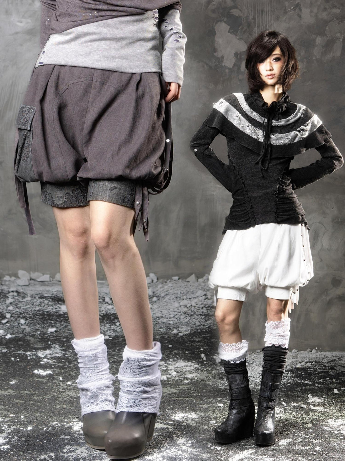 ARIADNAw Edgy Low Waist Punk Lantern Silhouette Womens Cream Mauve Utility Cargo Shorts