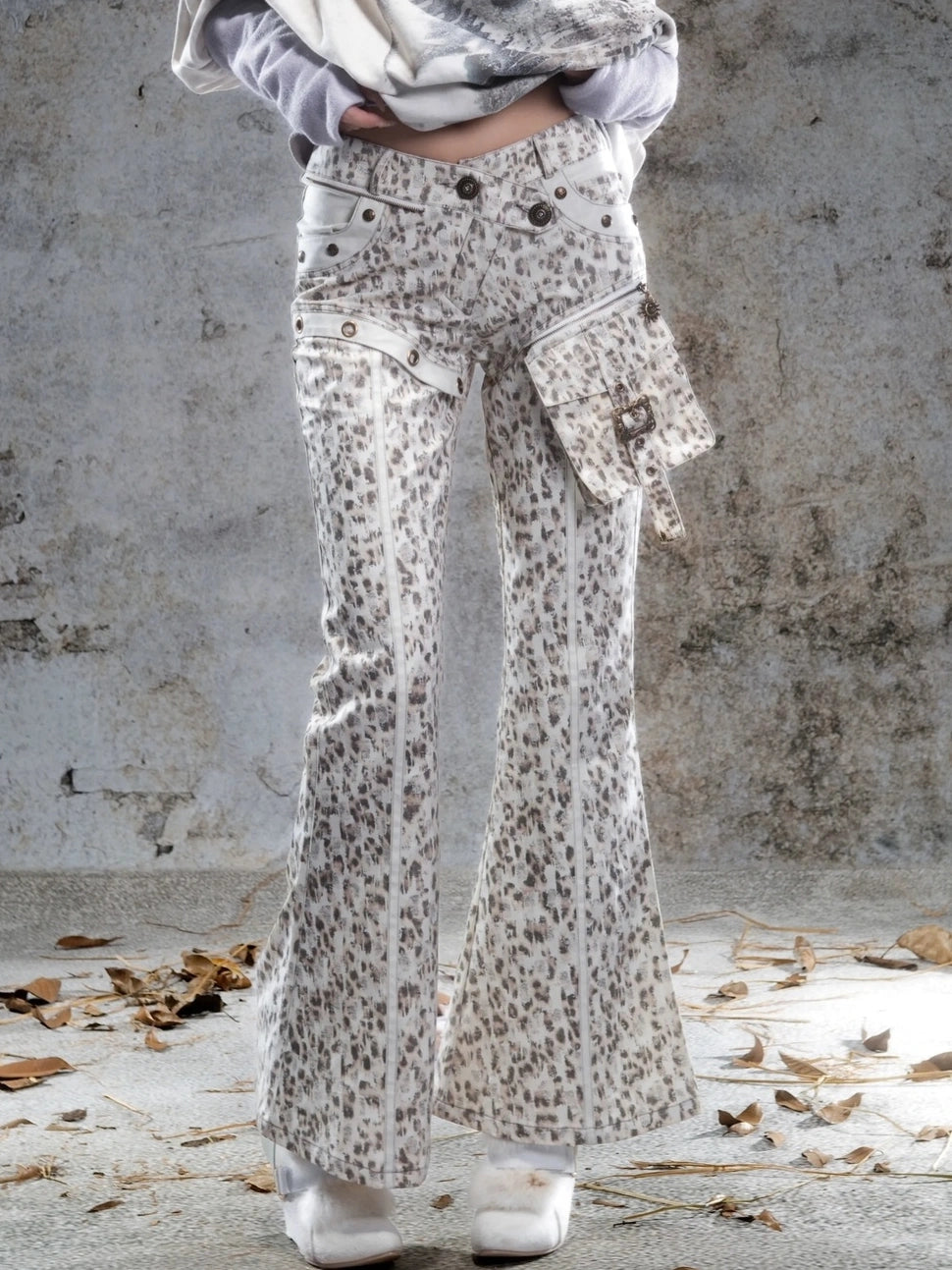ARIADNAw Leopard Print Pocket Flared Pants Pants