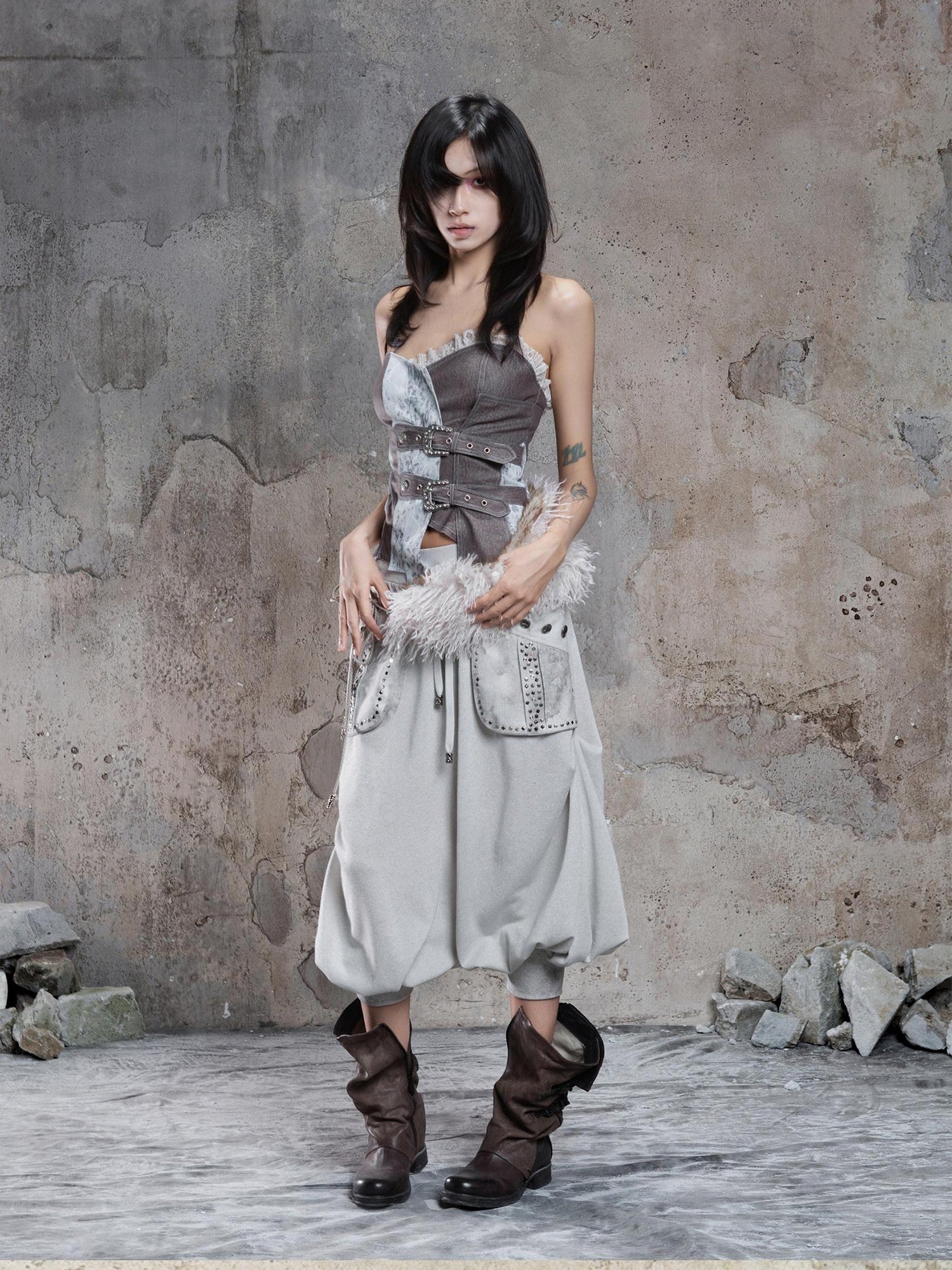 ARIADNAw Light Gray Retro Punk Drop Crotch Big Pocket Rhinestone Women&