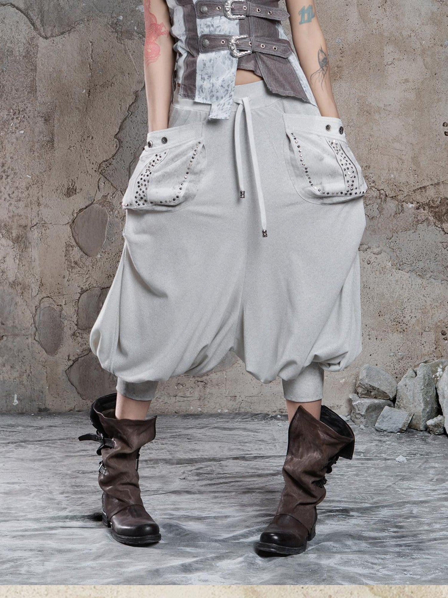 ARIADNAw Light Gray Retro Punk Drop Crotch Big Pocket Rhinestone Women&