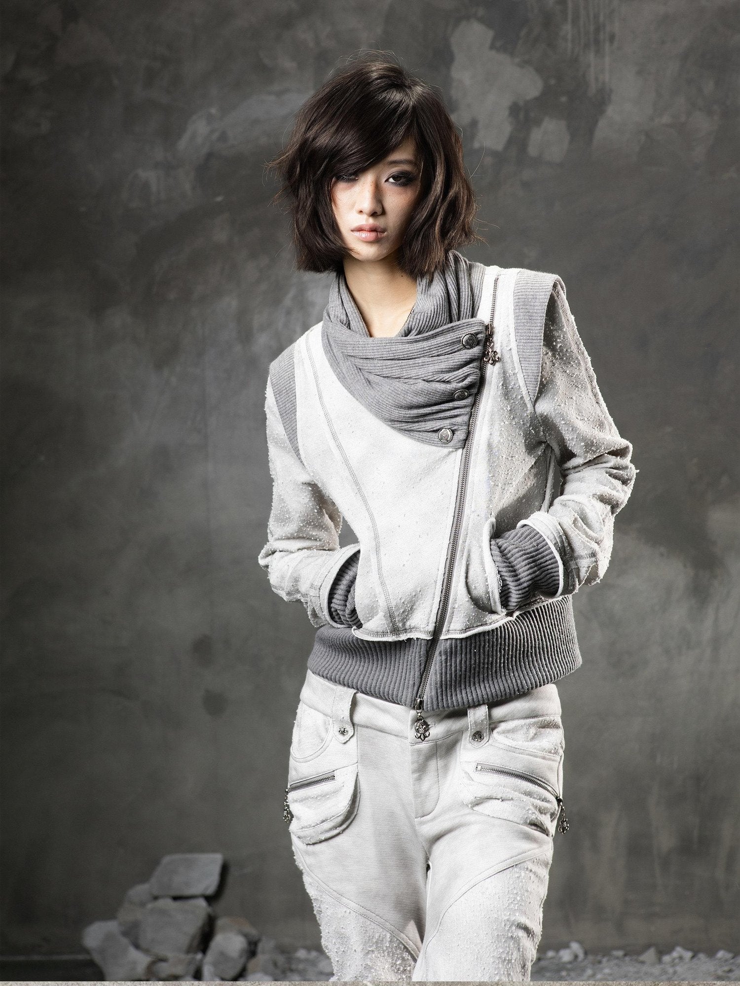 ARIADNAw Original Design Standard Zip Stacked Neck Women Grey Long Sleeve Hoodies