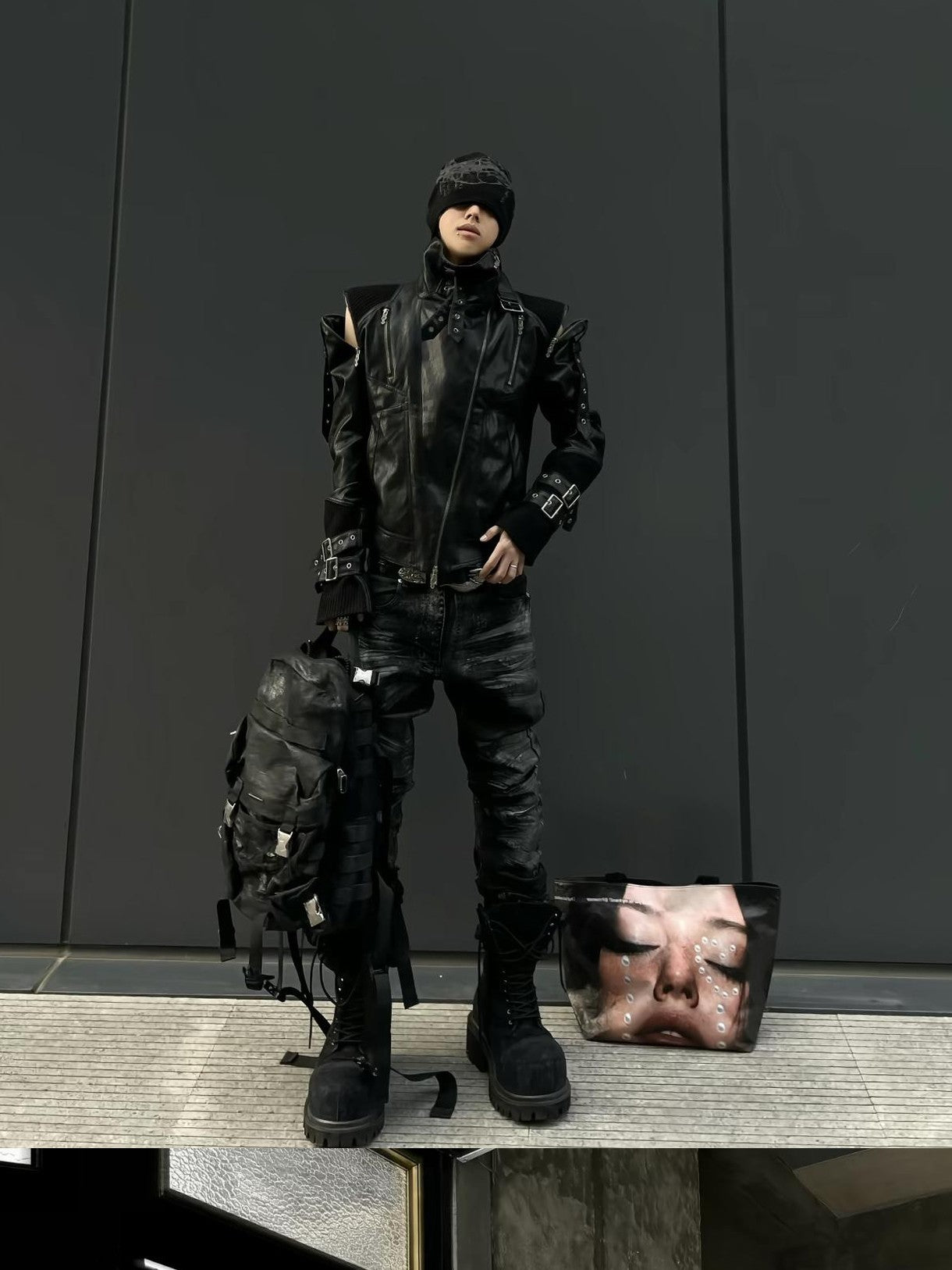 ATAnothingness Black Detachable Sleeves Stand Collar Convertible Women&