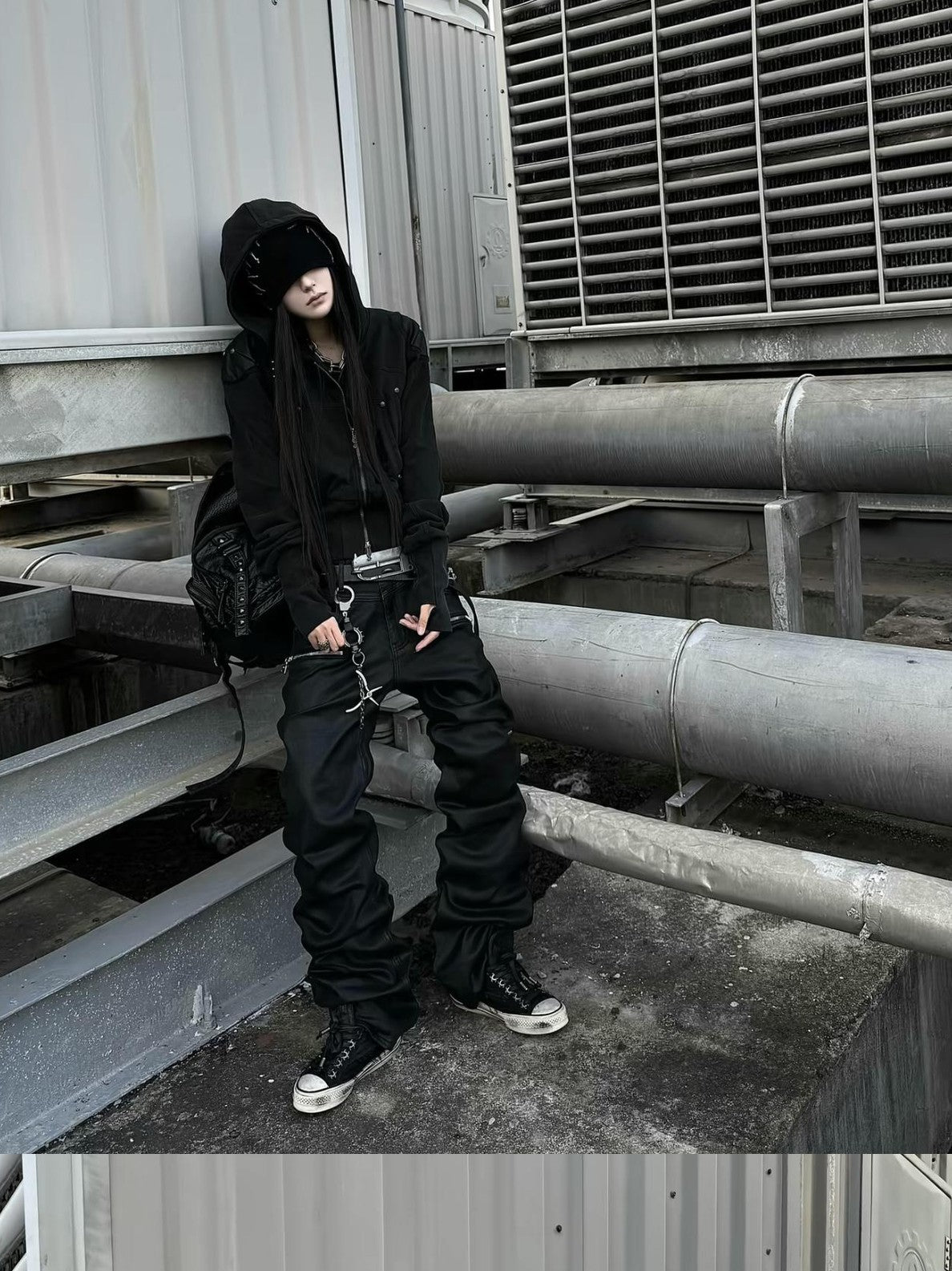 ATAnothingness Washed Black Leather Shoulder Multi Pocket Zip Women&