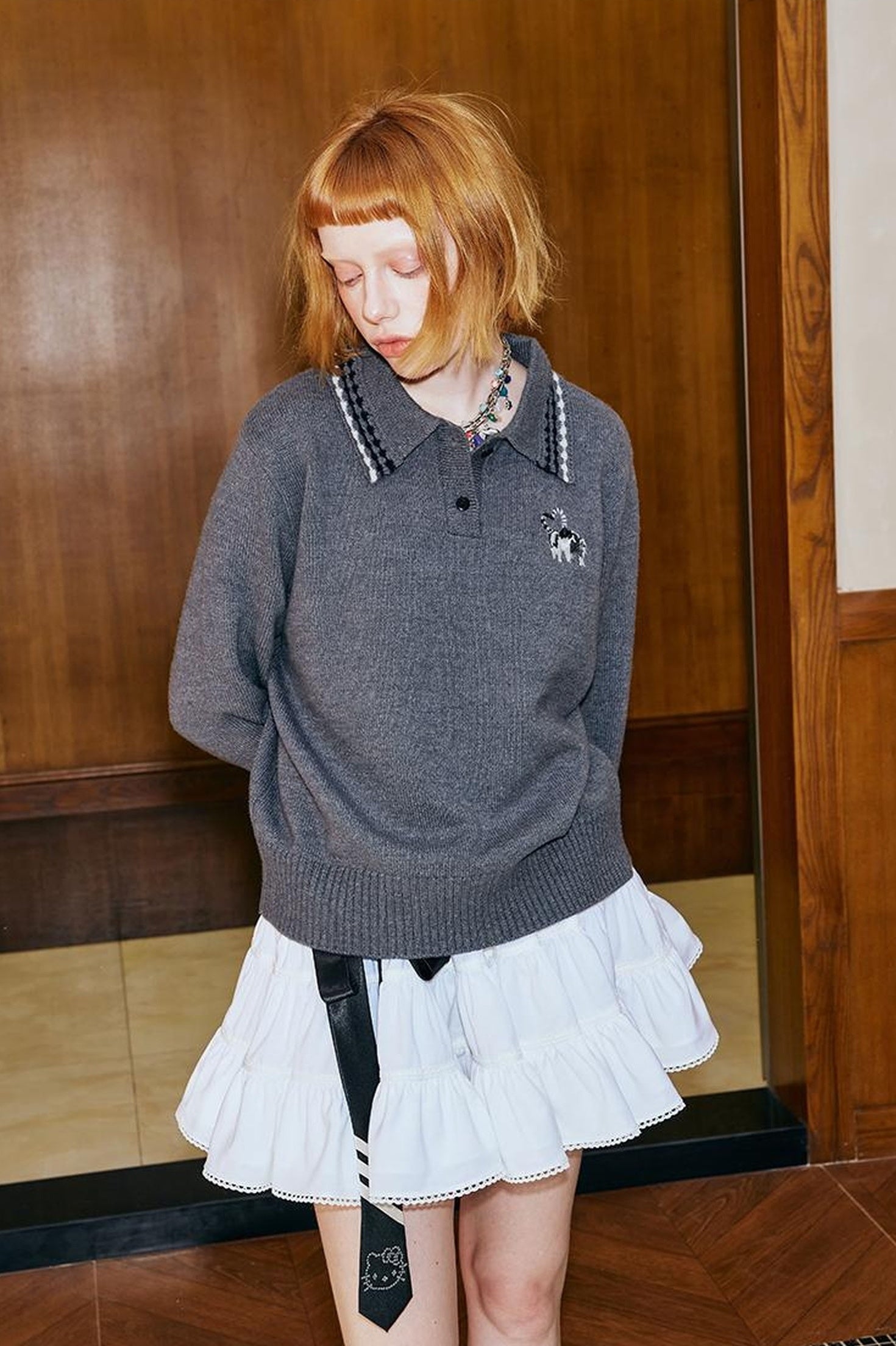 DIDDI MODA Academy Style Polo Knit With Embroidered Kitty And Heart