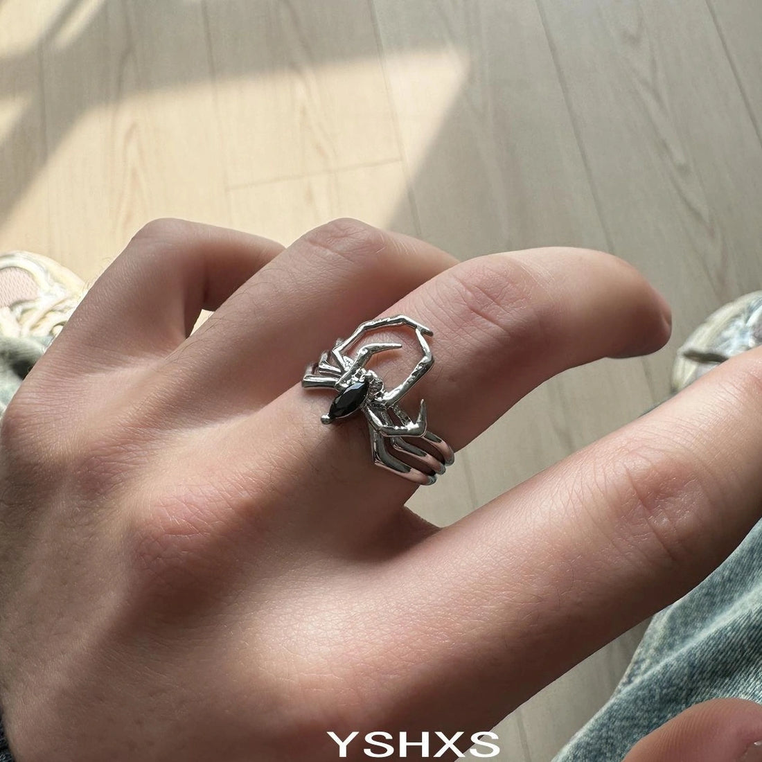 Adjustable Gothic Spider Punk Knuckle Ring