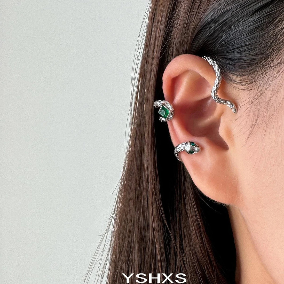 Accessories Adjustable Green Snake Cartilage Ear Cuff