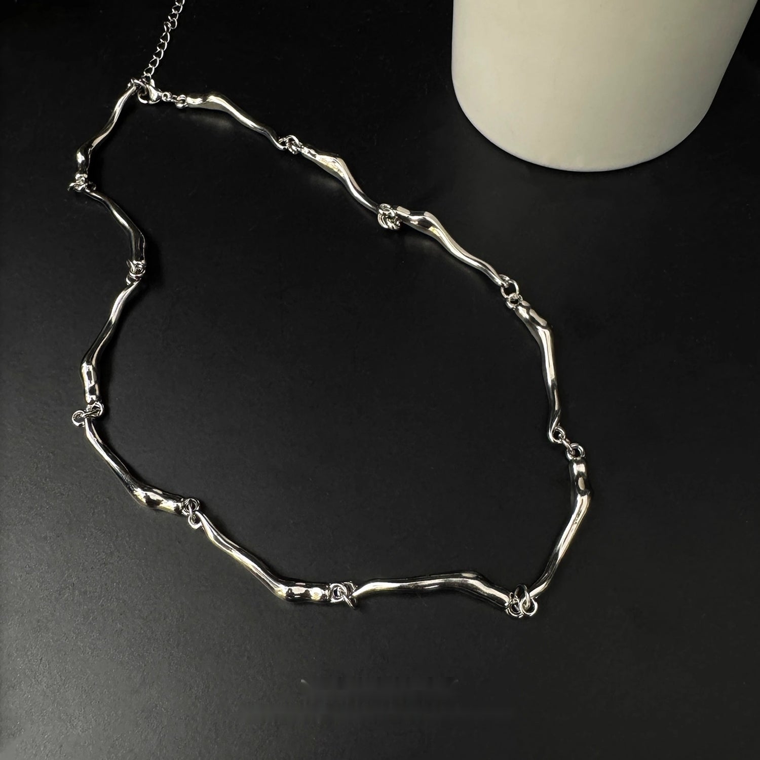 Accessories_Asymmetry_Chain_Minimalist_Necklace_MISSTT