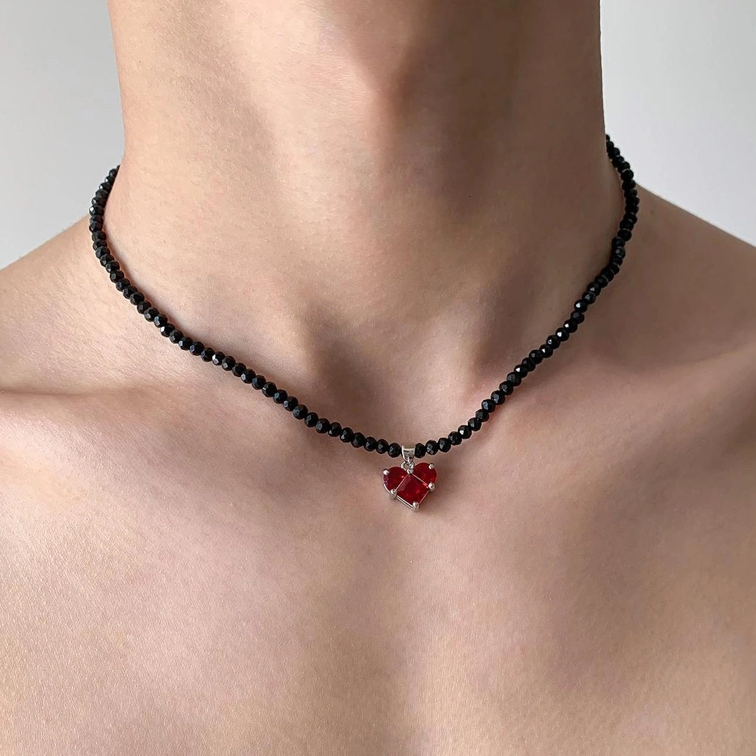 Accessories Black Crystal Beaded Heart Zircon V-neck Necklace