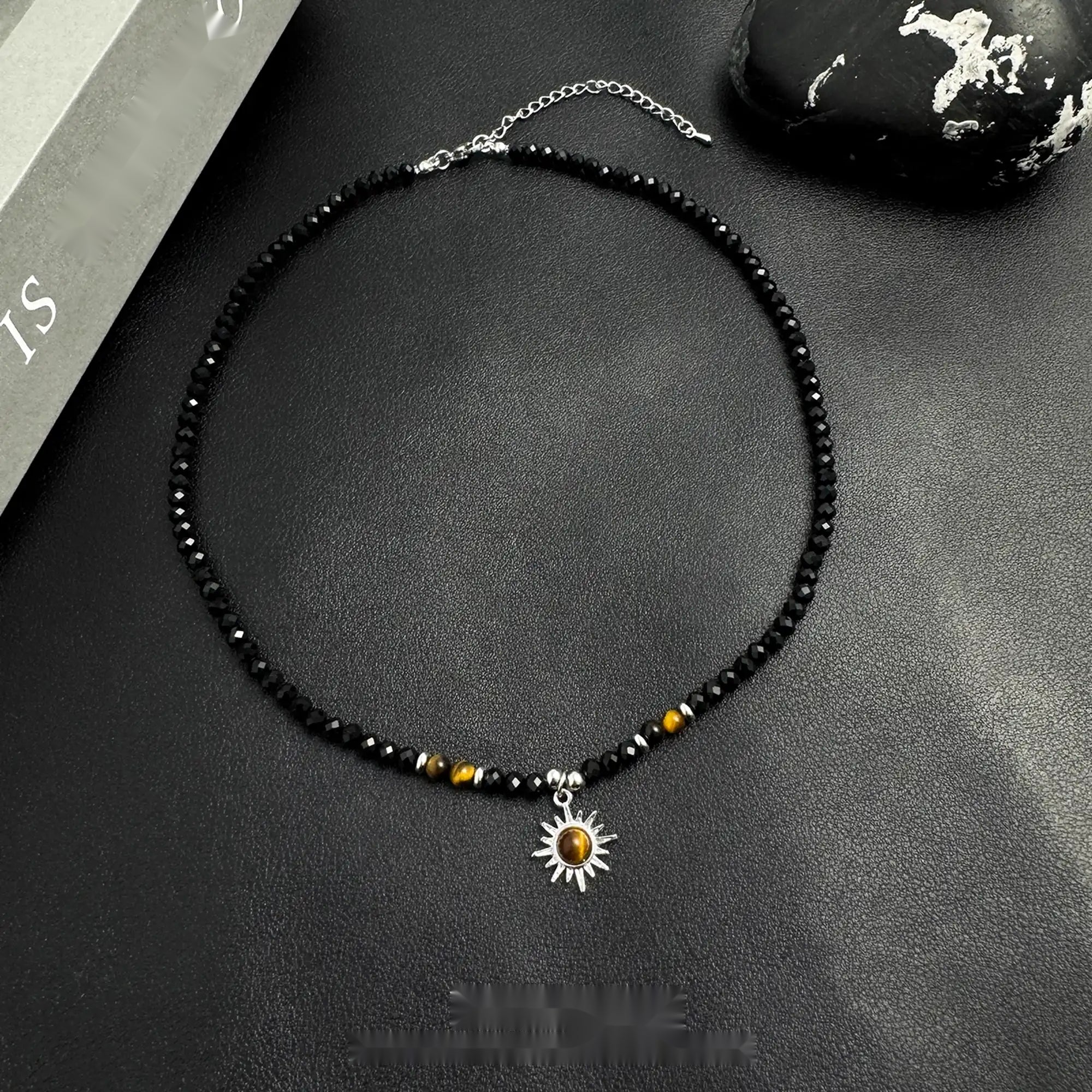 Accessories_Black_Crystal_Inlaid_Tiger_Eye_Necklace_V-neck_T-shirt_Long_Sleeve_MISSTT