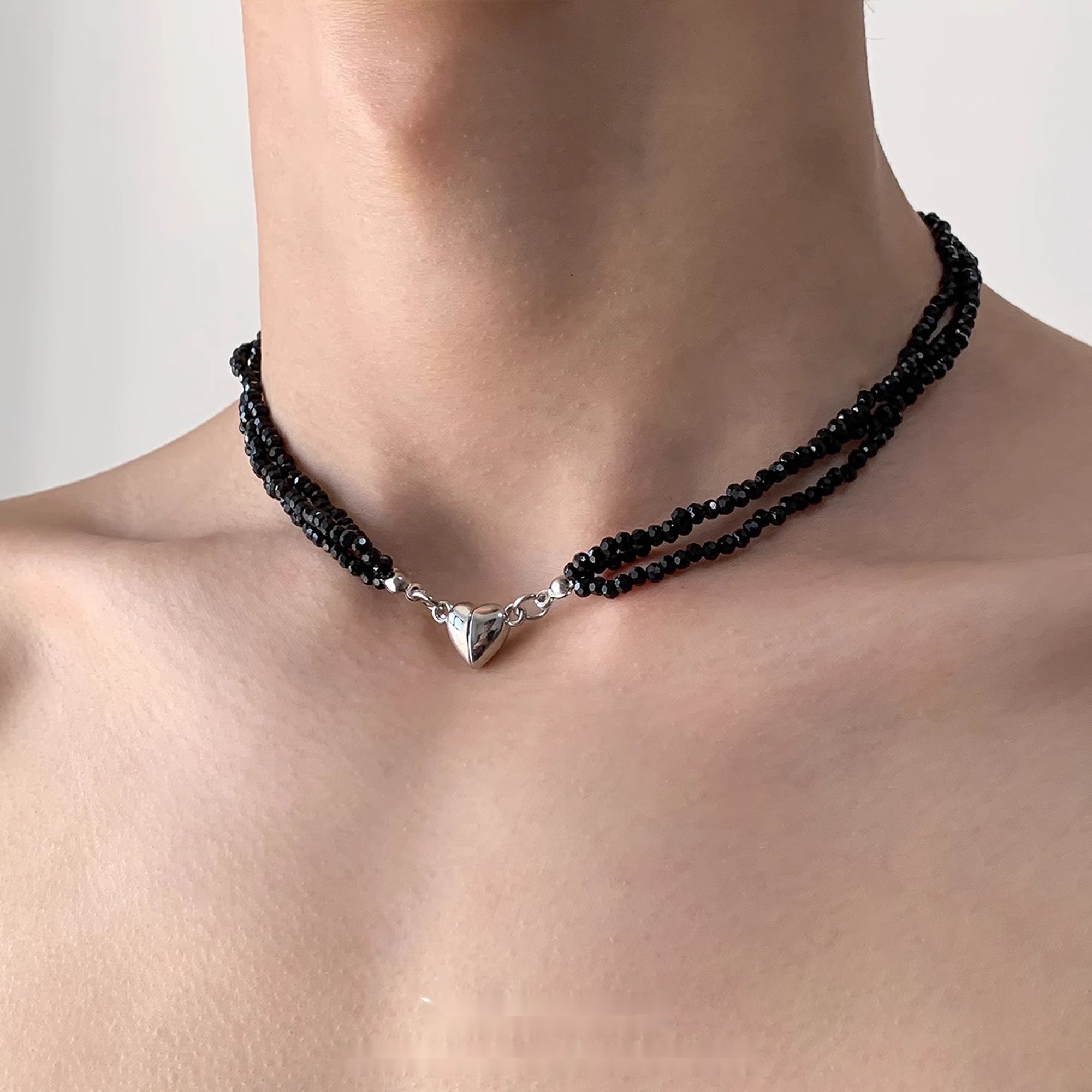 Accessories_Black_Heart_Beaded_Choker_Necklace_MISSTT