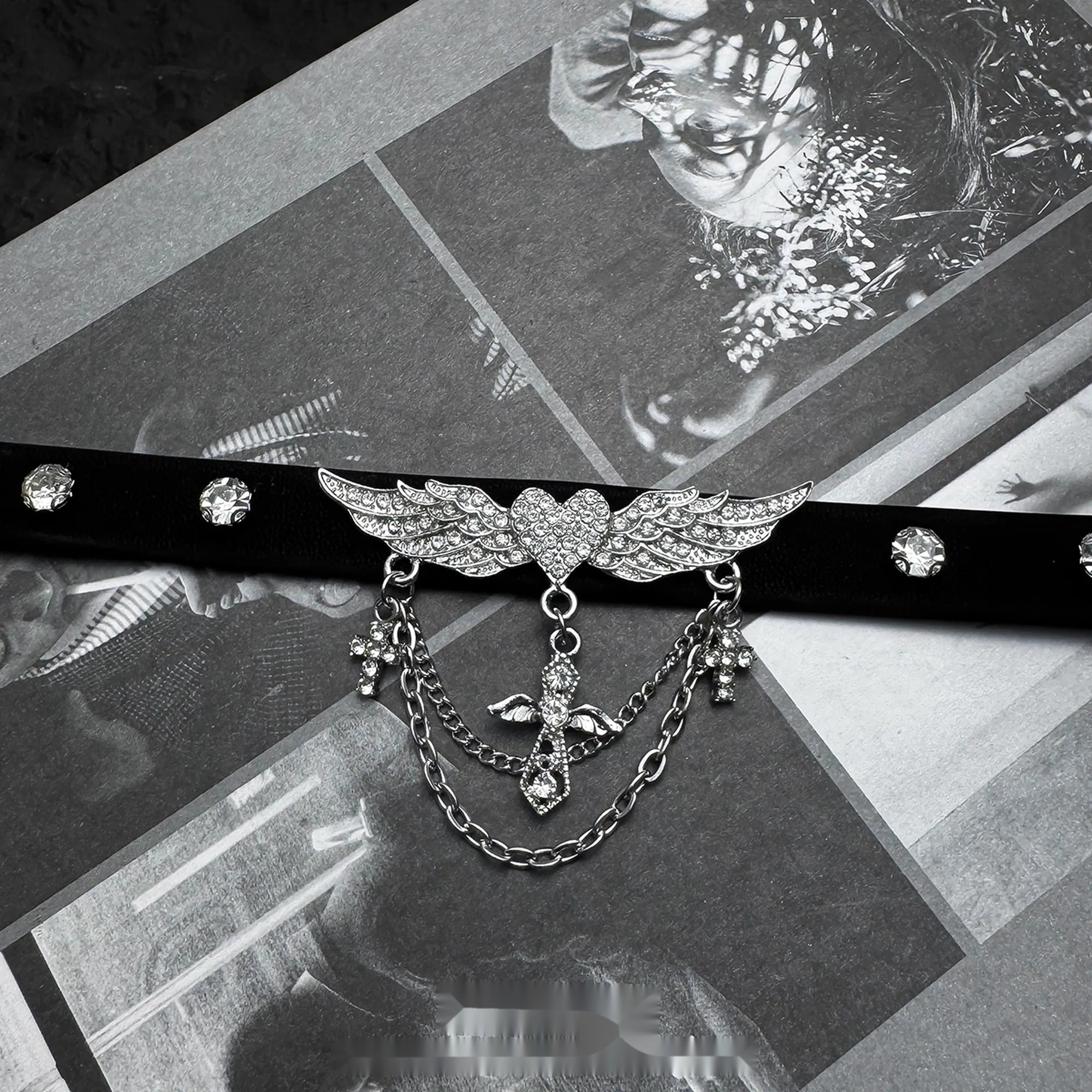 Accessories_Black_Heart_Wing_Choker_Necklace_MISSTT