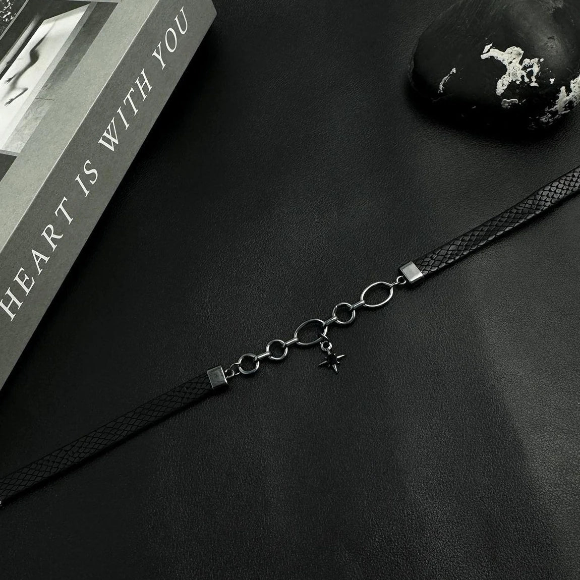 Accessories Black Star Leather Choker With Gunmetal Chain