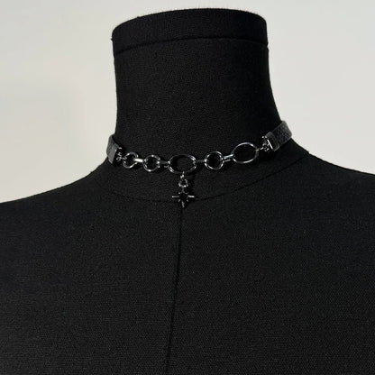 Accessories Black Star Leather Choker With Gunmetal Chain