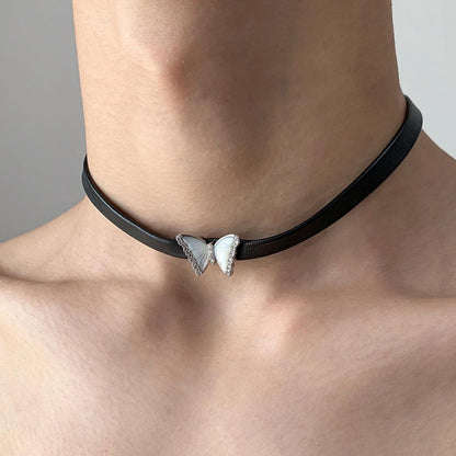 Accessories Butterfly Choker Necklace
V-Neck
T-Shirt
Long-Sleeve