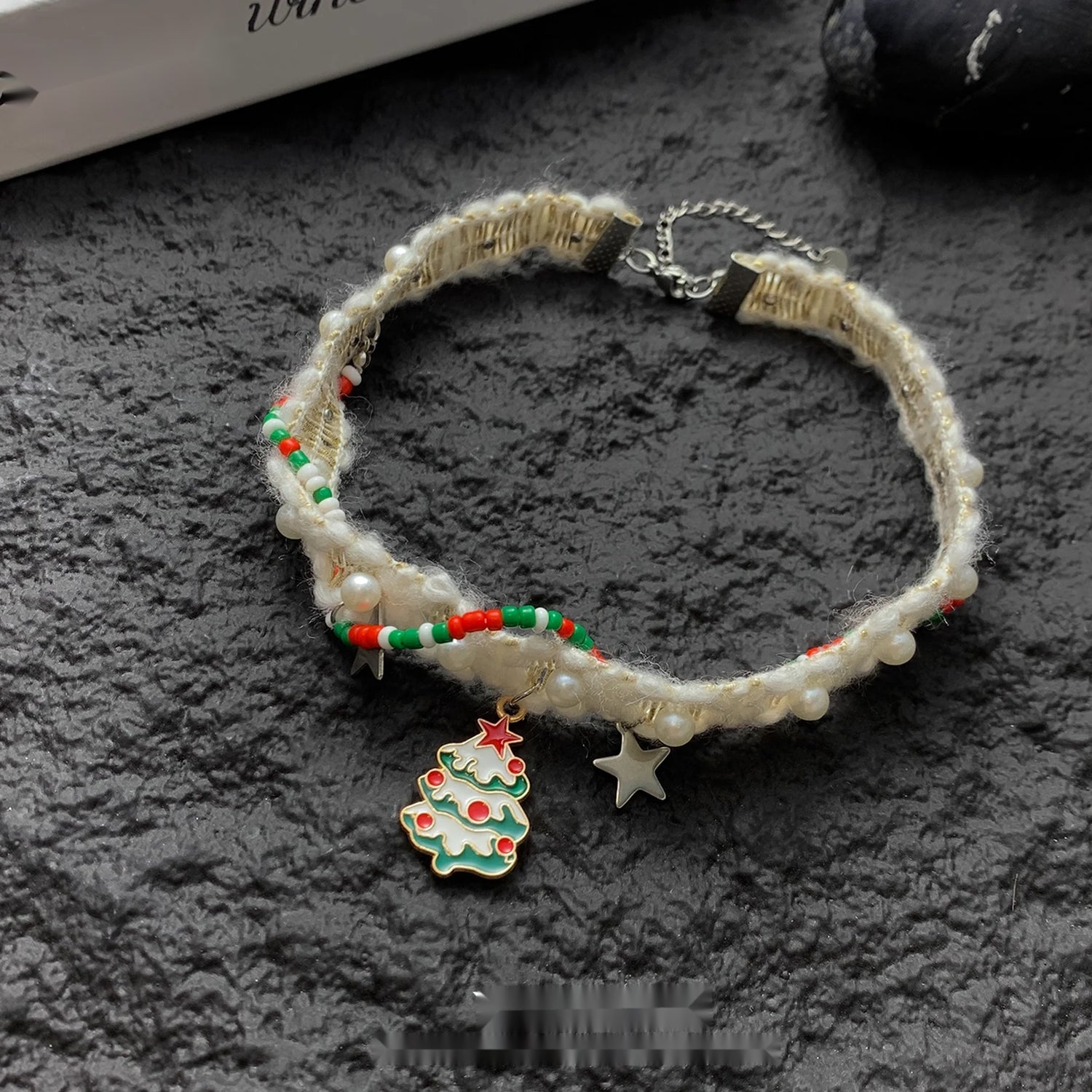 Accessories_Christmas_Pearl_Velvet_Choker_Necklace_MISSTT