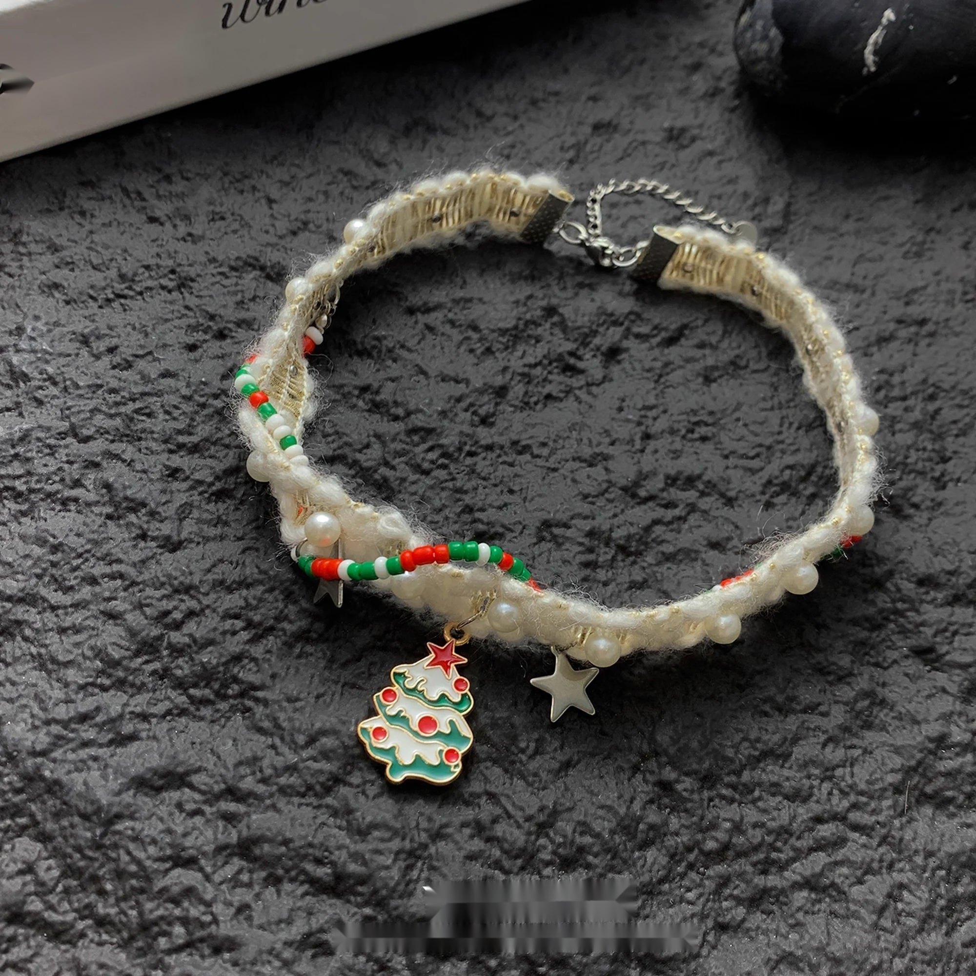 Accessories_Christmas_Pearl_Velvet_Choker_Necklace_MISSTT