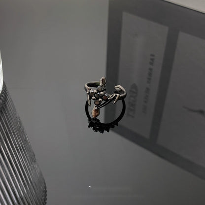 Accessories_Dark_Cross_Gothic_Adjustable_Ring_MISSTT