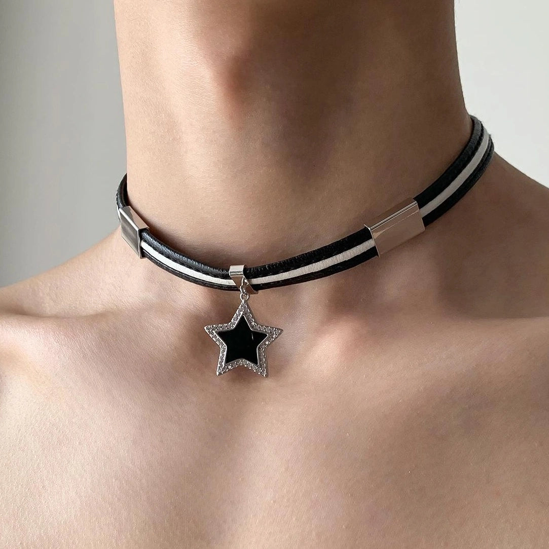 Accessories Dark Star Metal Plaid Choker Necklace