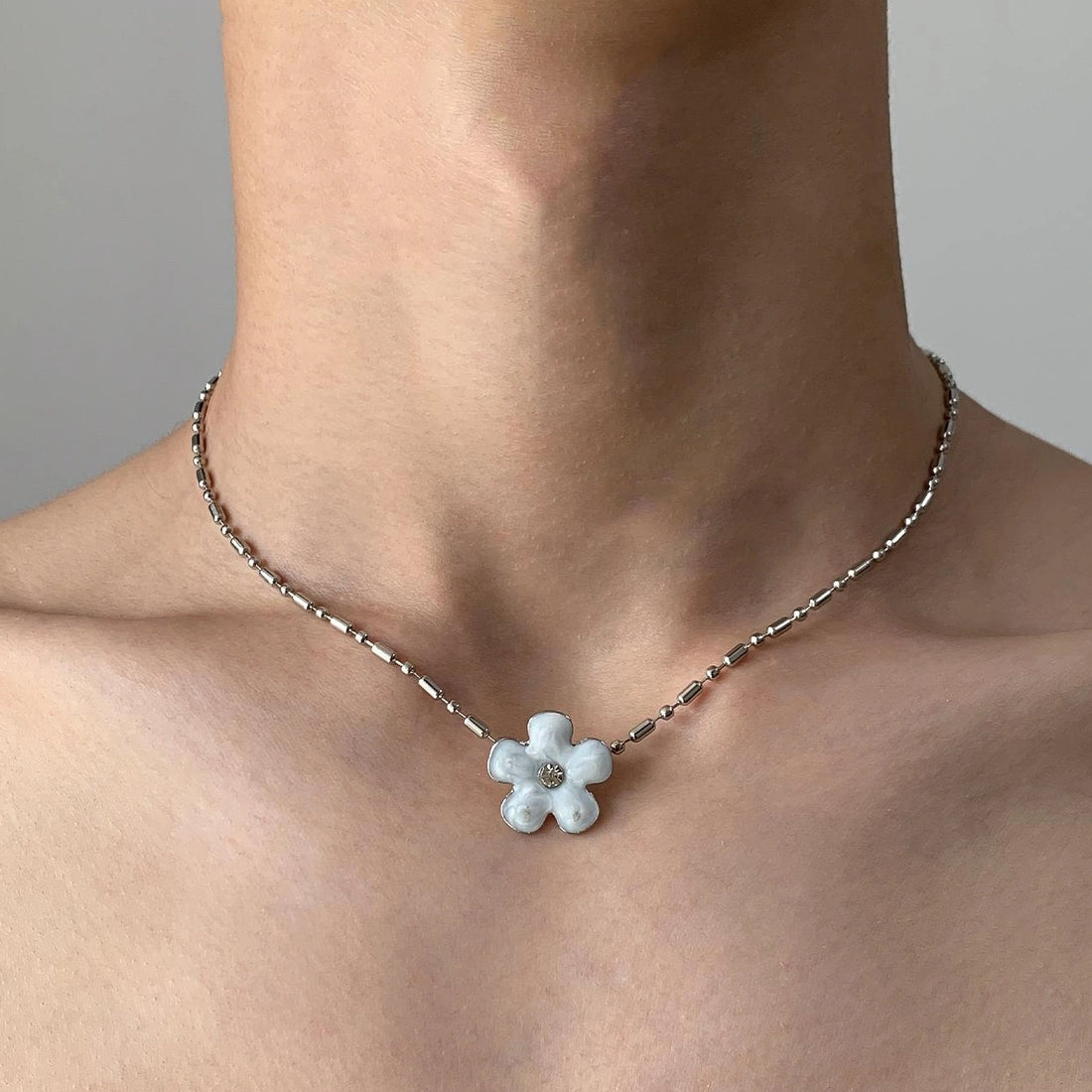 Accessories Delicate Floral Enamel Beaded Necklace