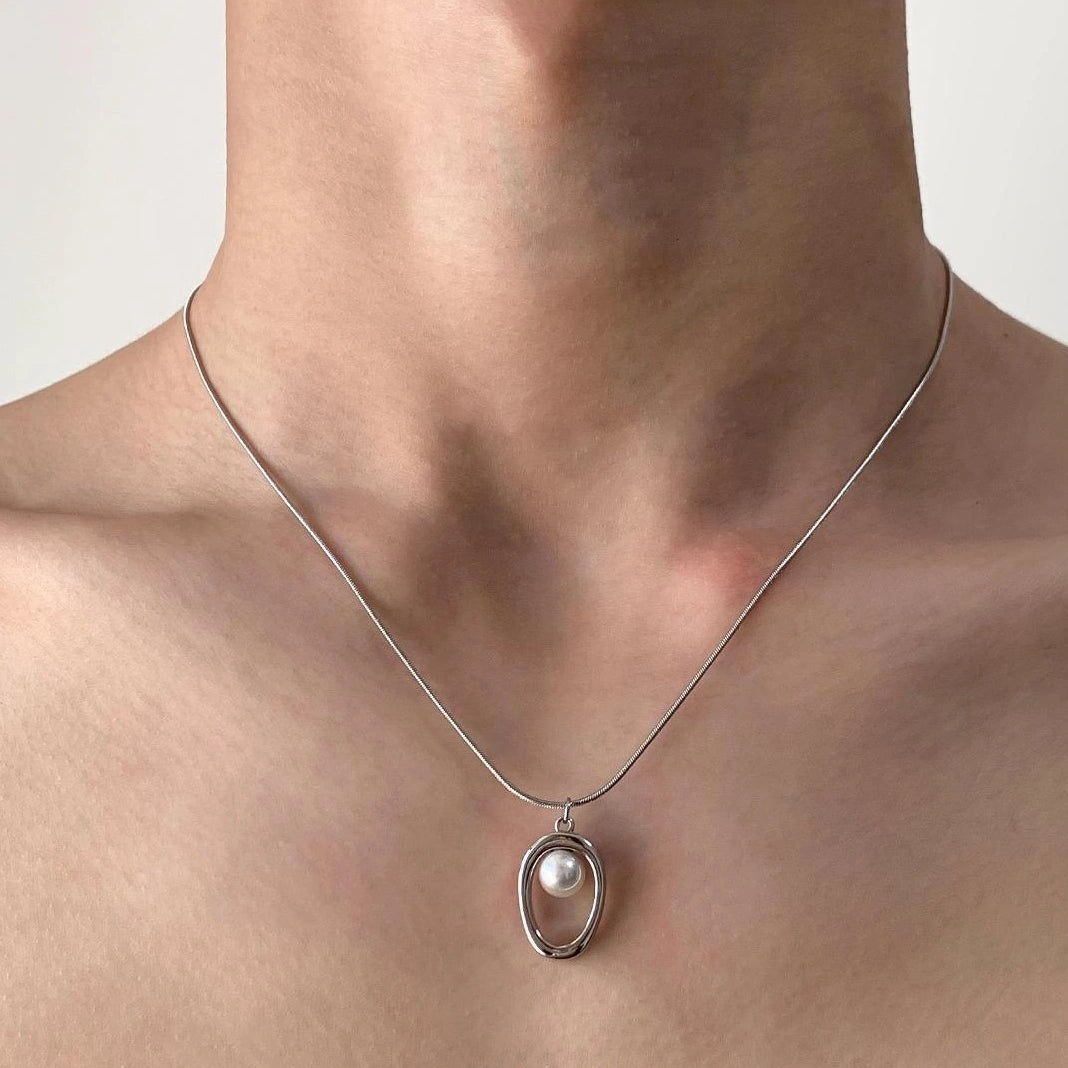 Accessories Elegant Hollow Teardrop Pearl Pendant Necklace