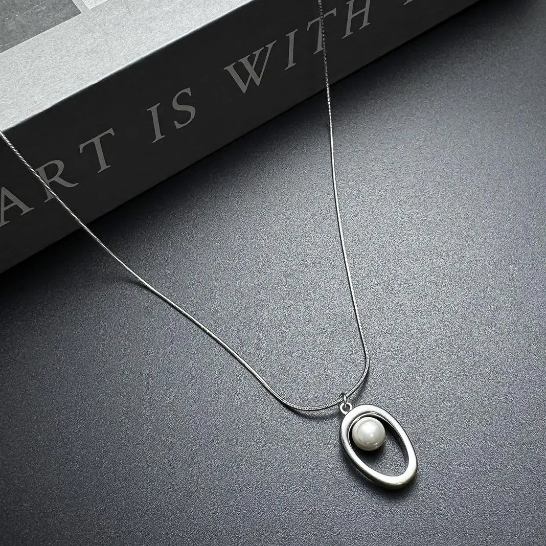 Accessories Elegant Hollow Teardrop Pearl Pendant Necklace