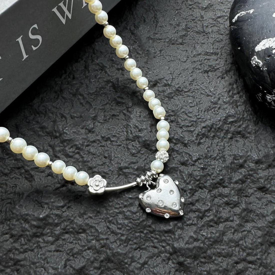 Accessories Elegant Pearl Choker Necklace