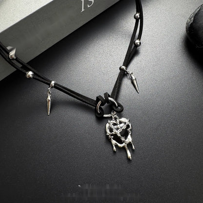 Accessories_Gothic_Heart_Spike_Choker_MISSTT