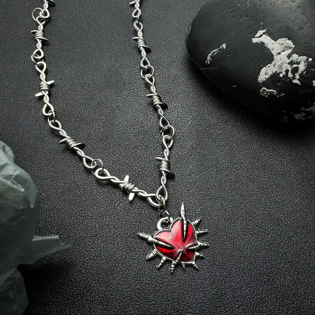 Accessories Gothic Thorn Heart Choker Necklace