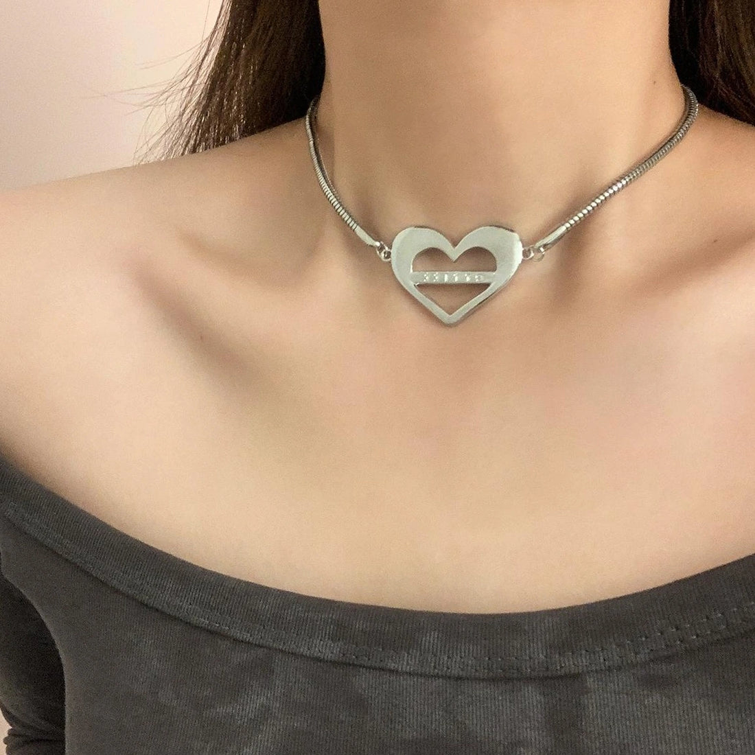 Accessories Hollow Out Heart Choker Necklace