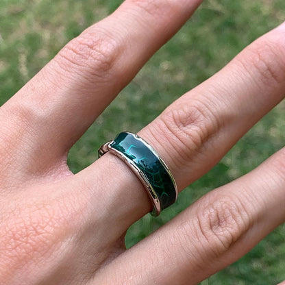 Accessories Irregular Green Resin Ring