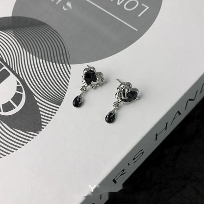Accessories_Lava_Love_Drop_Ear_Cuff_MISSTT