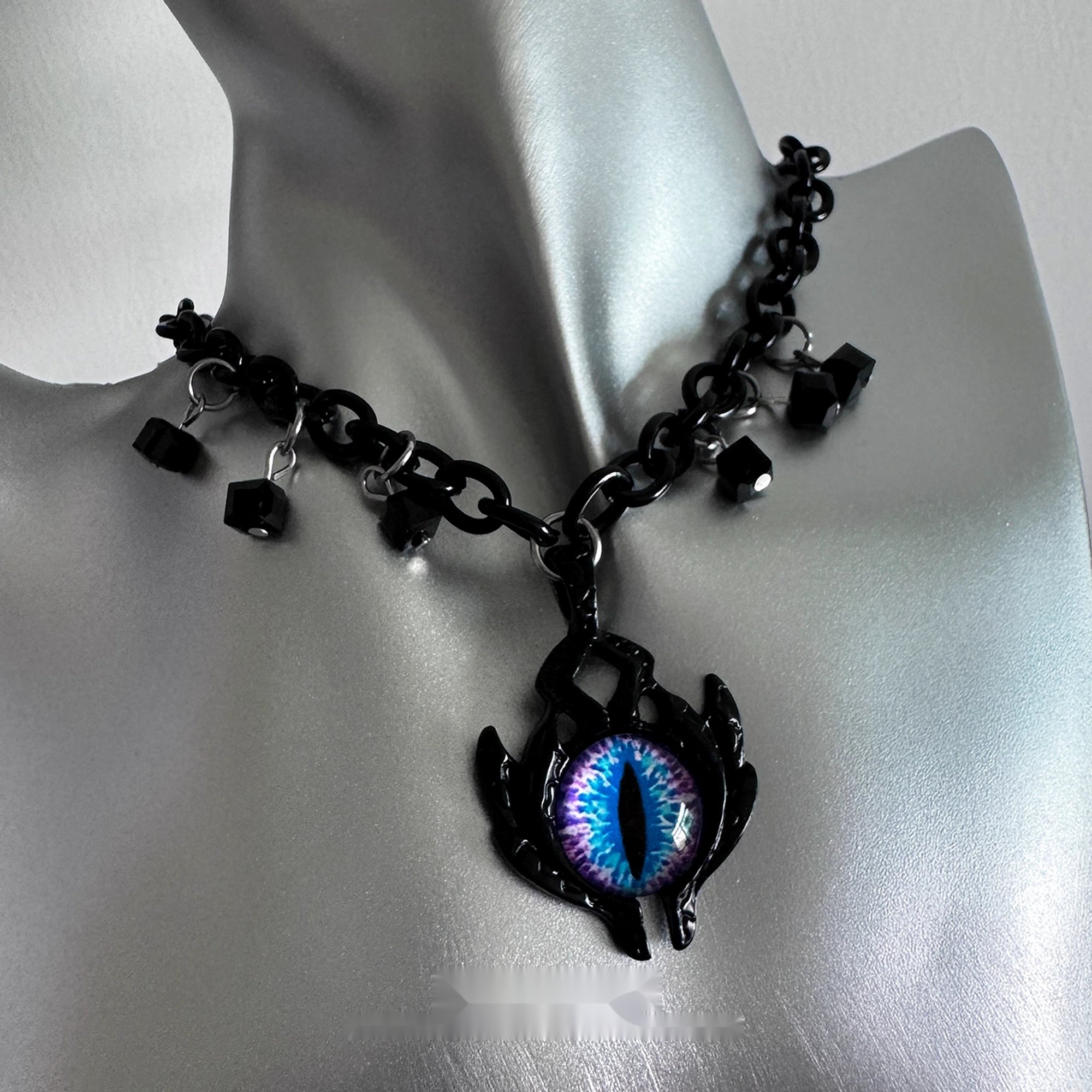 Accessories_Men_Gothic_Demon_Eye_Titanium_Steel_Necklace_MISSTT